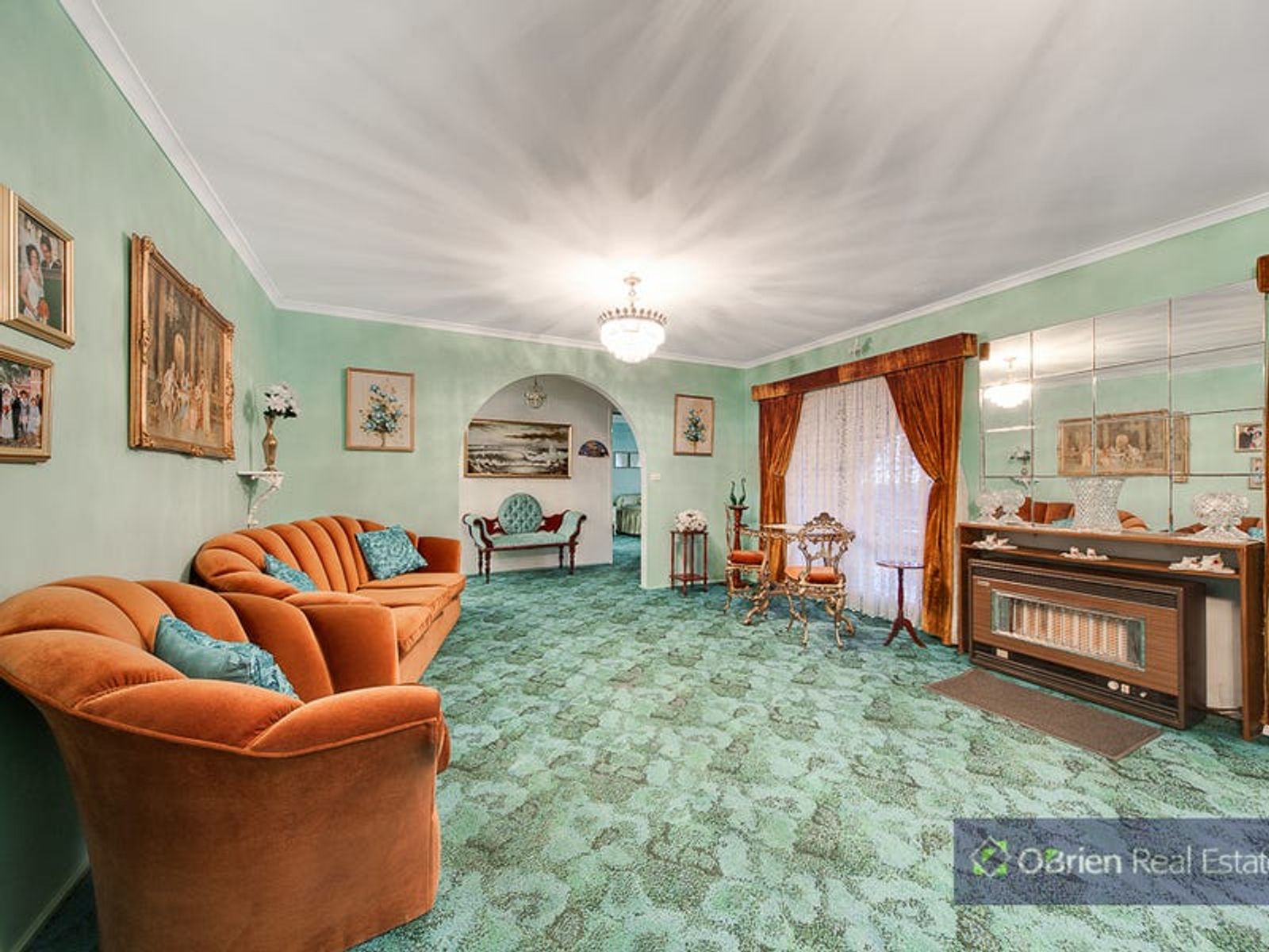 15 Harvey Place, Endeavour Hills, VIC 3802, Endeavour Hills - Thumbnail 2