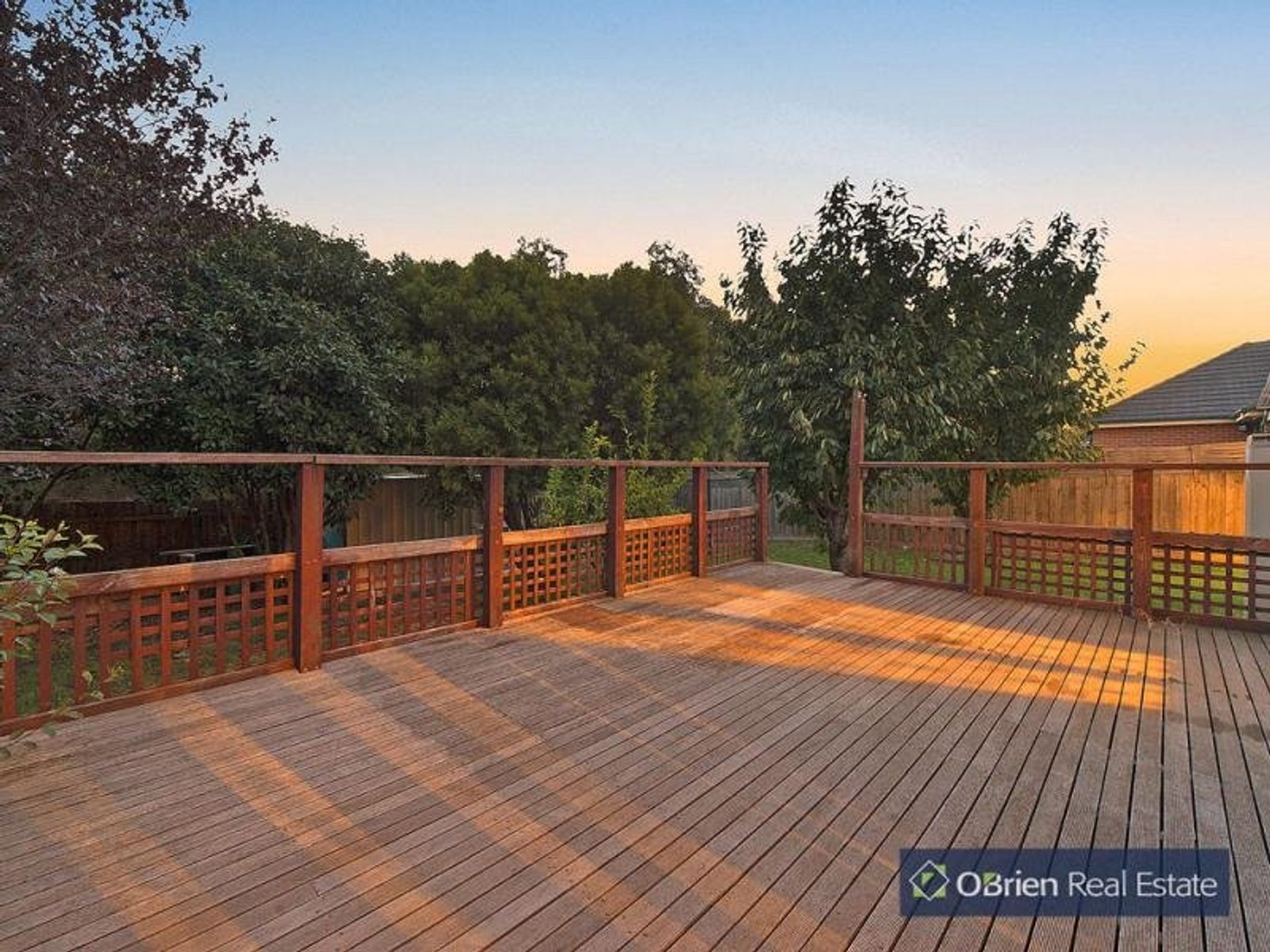 27 Sandalwood Drive, Narre Warren, VIC 3805, Narre Warren - Thumbnail 4