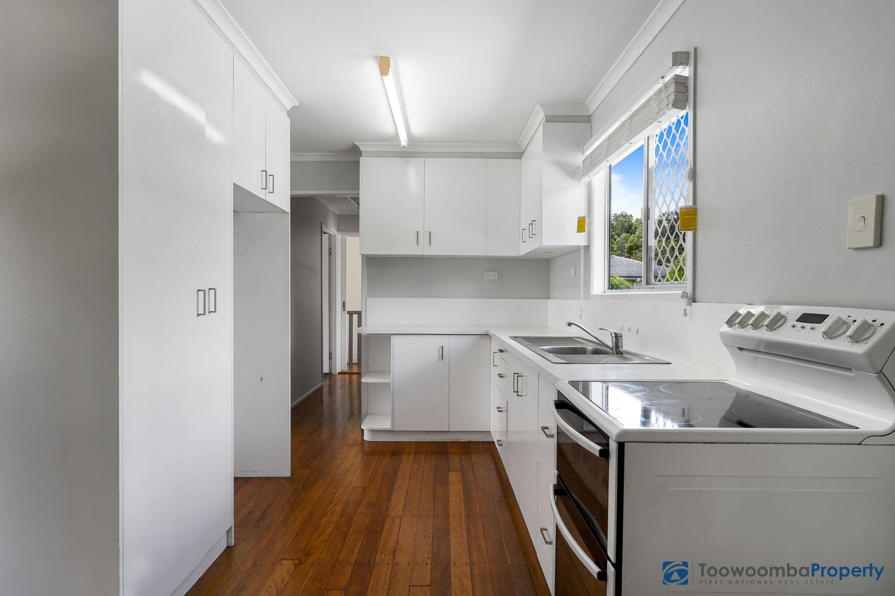 17 Shiel Street, Rangeville QLD 4350, Rangeville - Thumbnail 2
