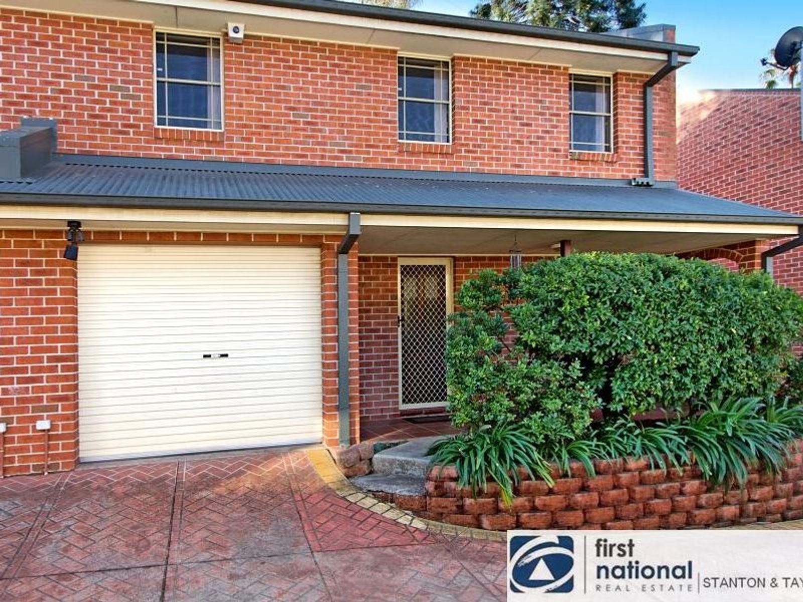 2/10 First Street, Kingswood - Thumbnail 4