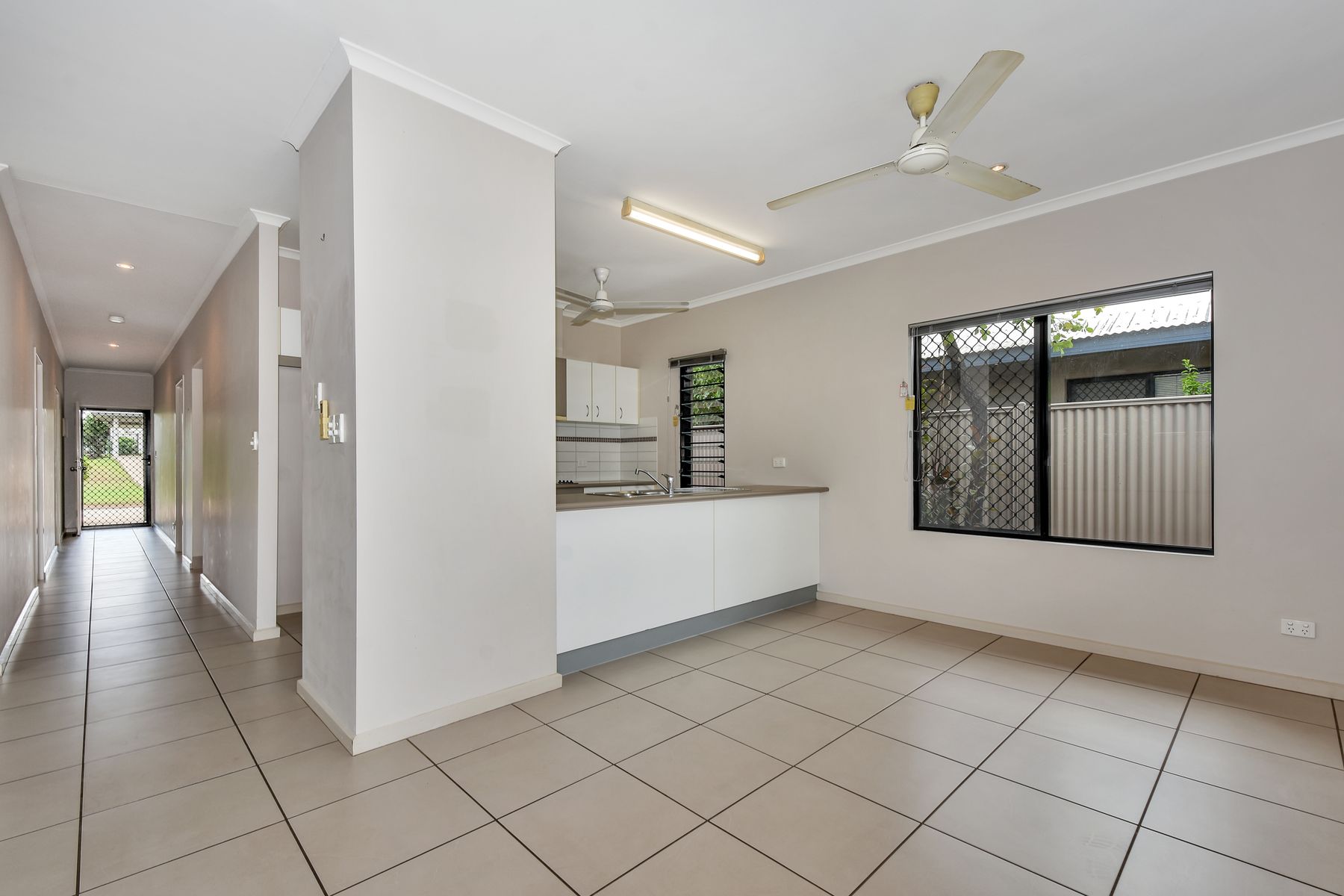 2/11 Bryden Street, Rosebery NT 0832, Rosebery - Thumbnail 6