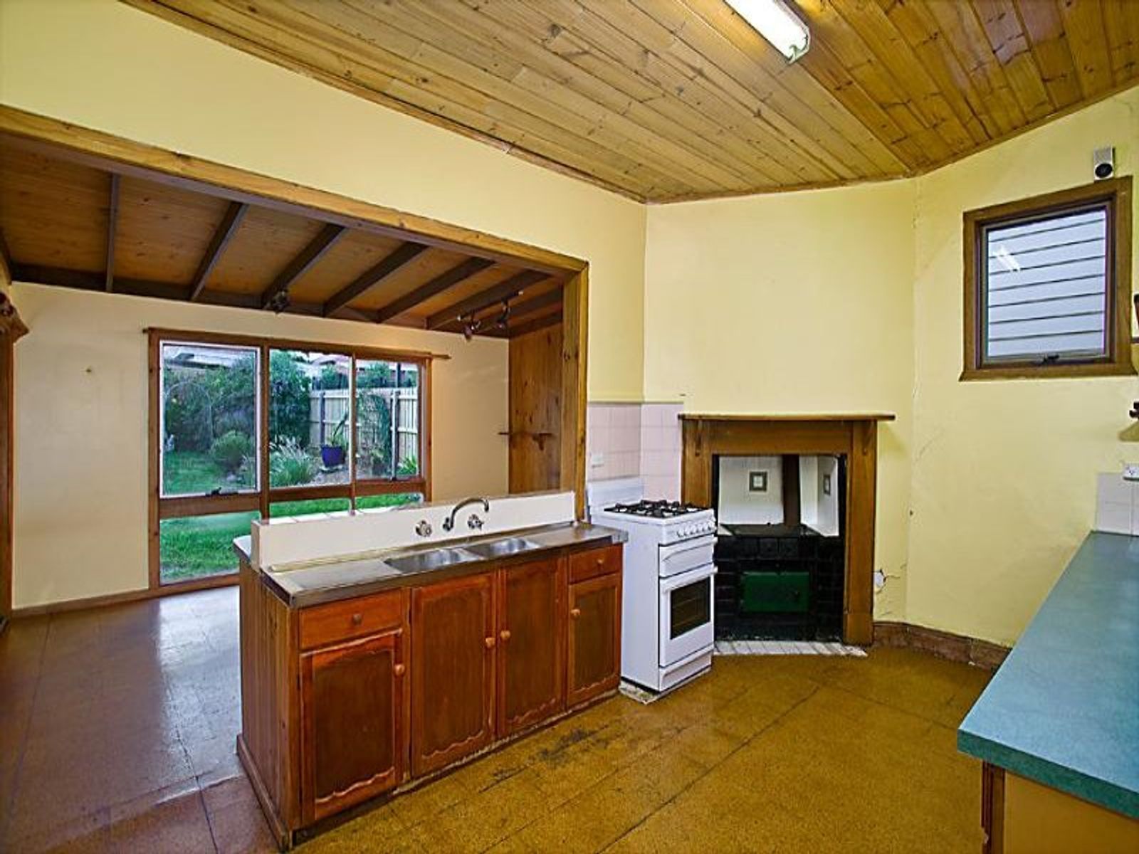 16 Bloom Street, Moonee Ponds - Thumbnail 4