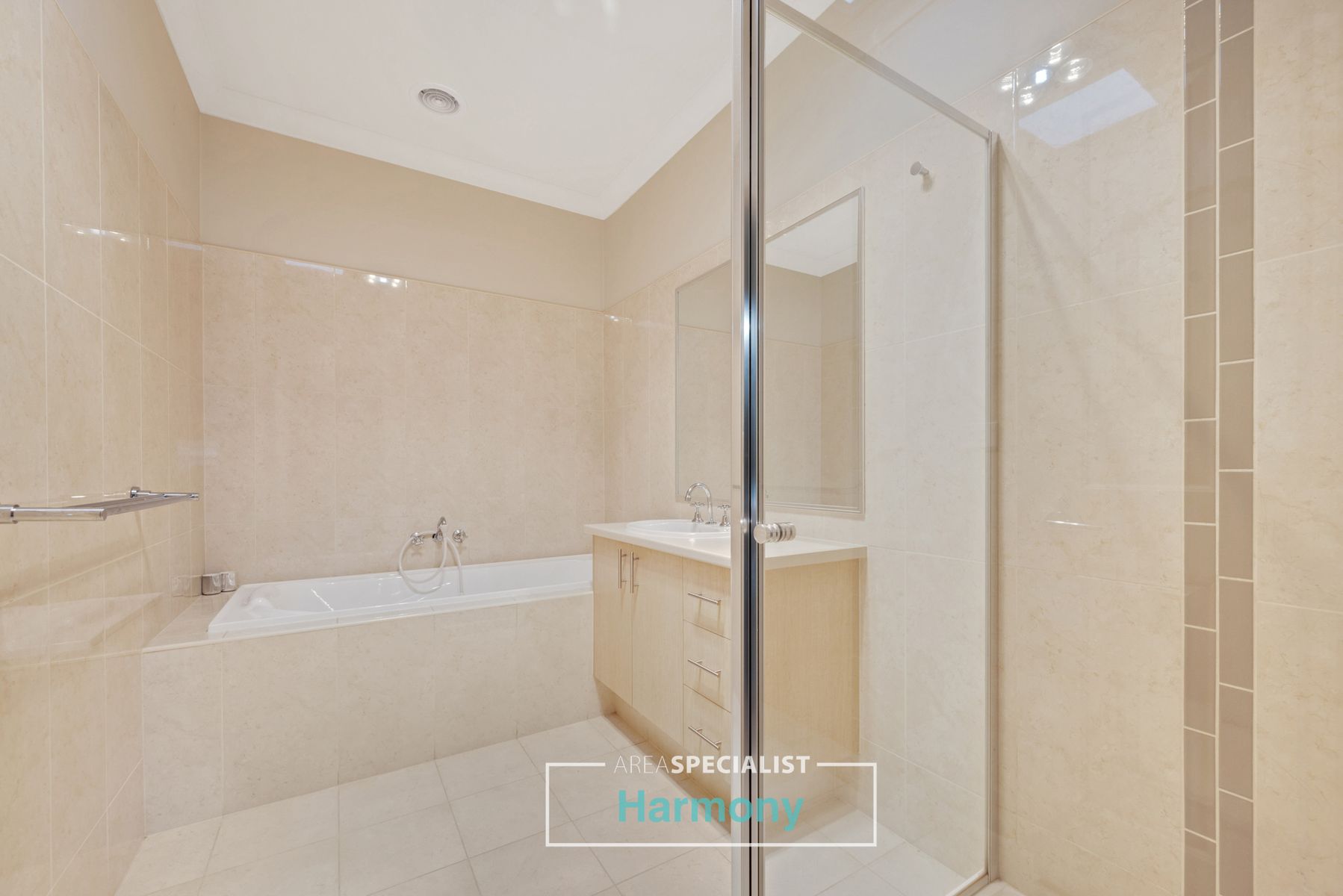 2 Oakpark Drive, Harkness, Harkness - Thumbnail 5