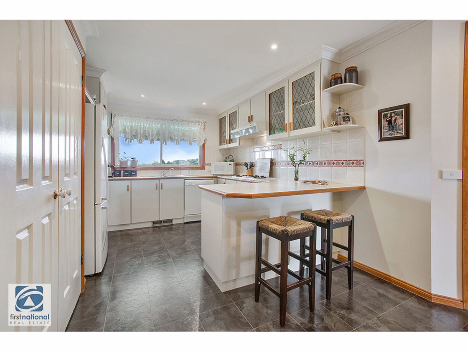 27 Willow Crescent, Warragul, VIC 3820, Warragul - Thumbnail 4