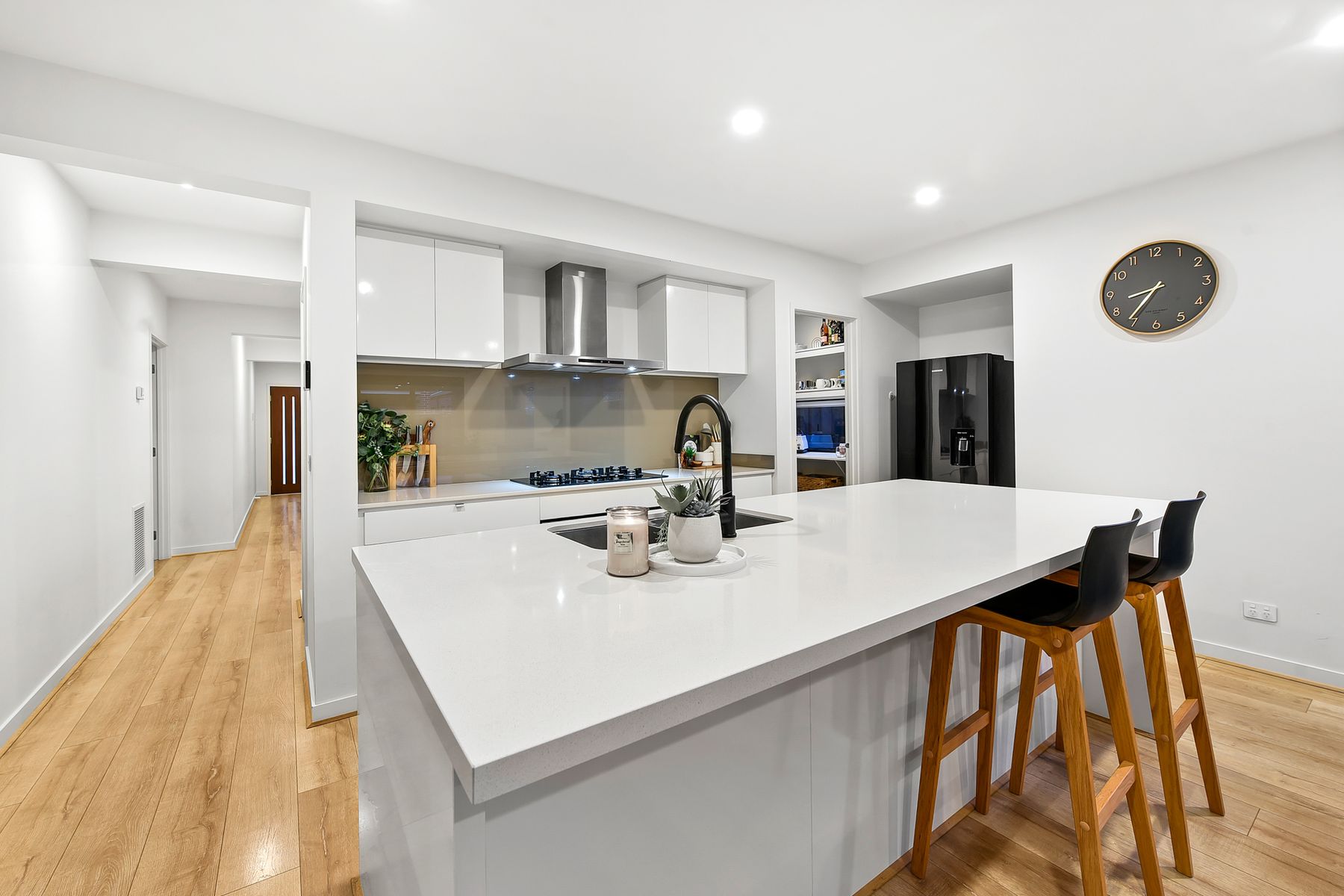 2 Mapleshade Avenue, Clyde North, VIC 3978, Clyde North - Thumbnail 8