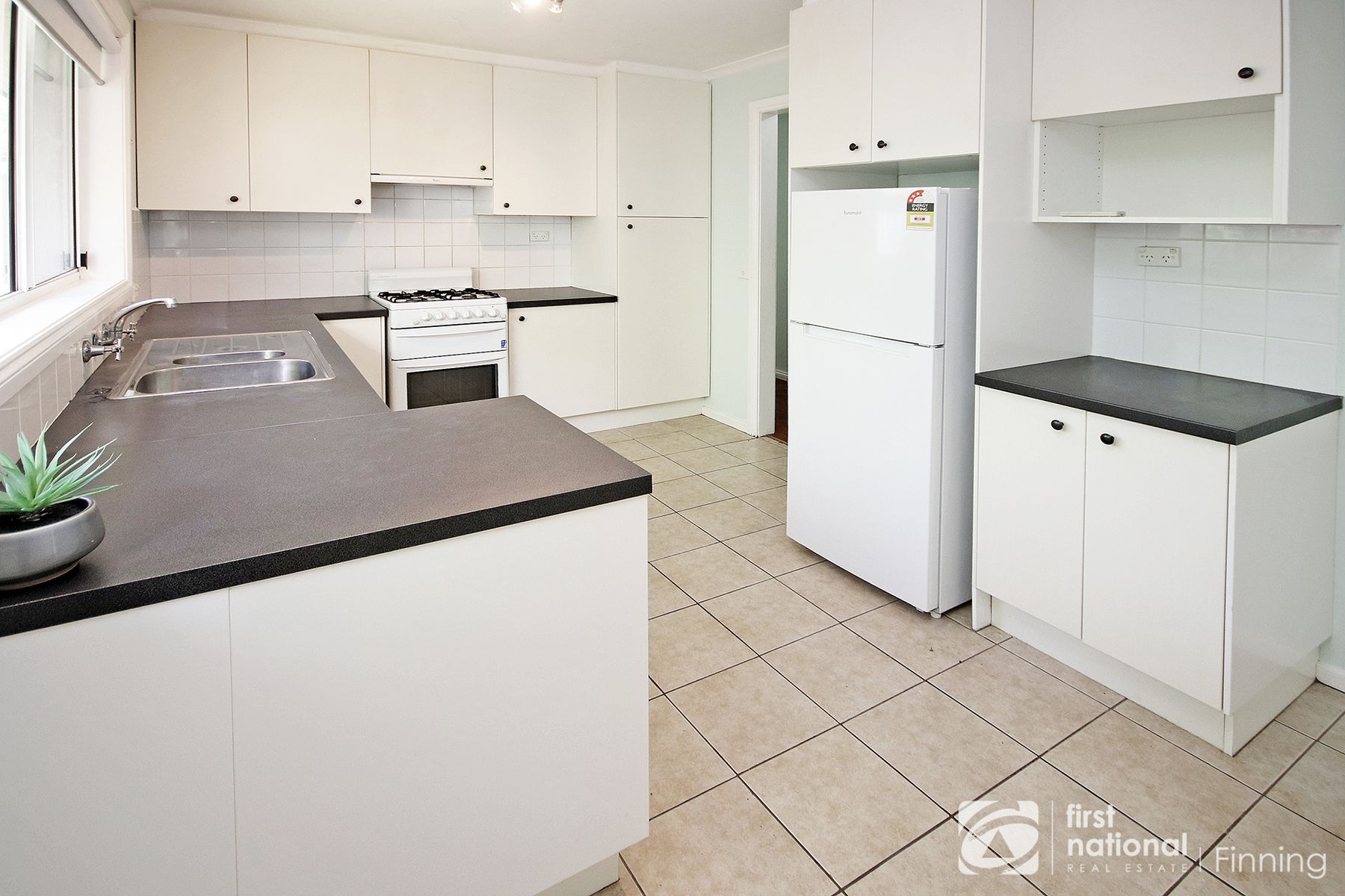 4/36-38 Clarendon Street, Cranbourne VIC 3977, Cranbourne - Thumbnail 5