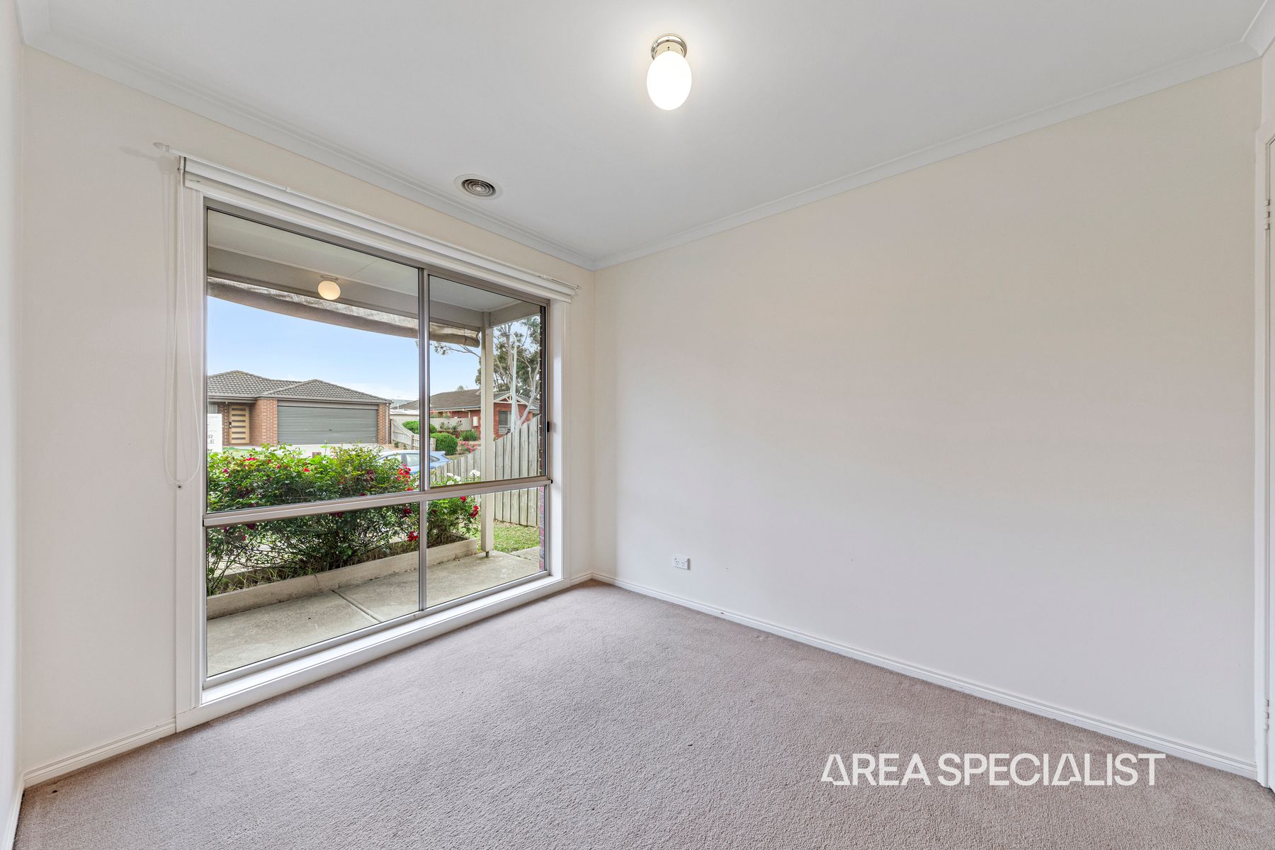 8A Sir Thomas Drive, Pakenham, VIC 3810, Pakenham - Thumbnail 6