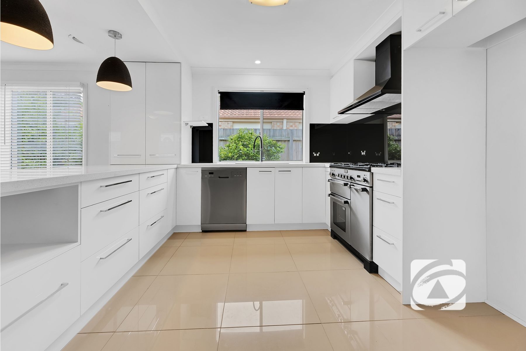 8 Wallingford Place, Narre Warren South VIC 3805, Narre Warren South - Thumbnail 3