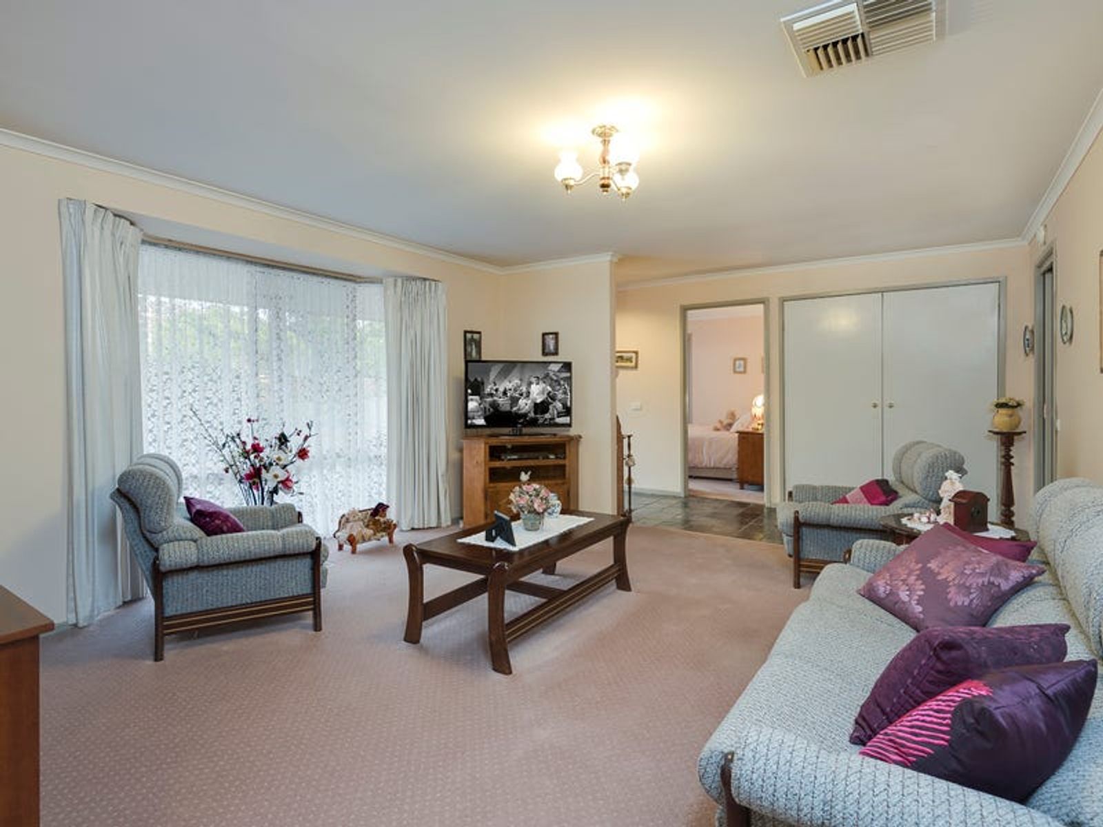 5 Conran Avenue, Endeavour Hills, VIC 3802, Endeavour Hills - Thumbnail 3