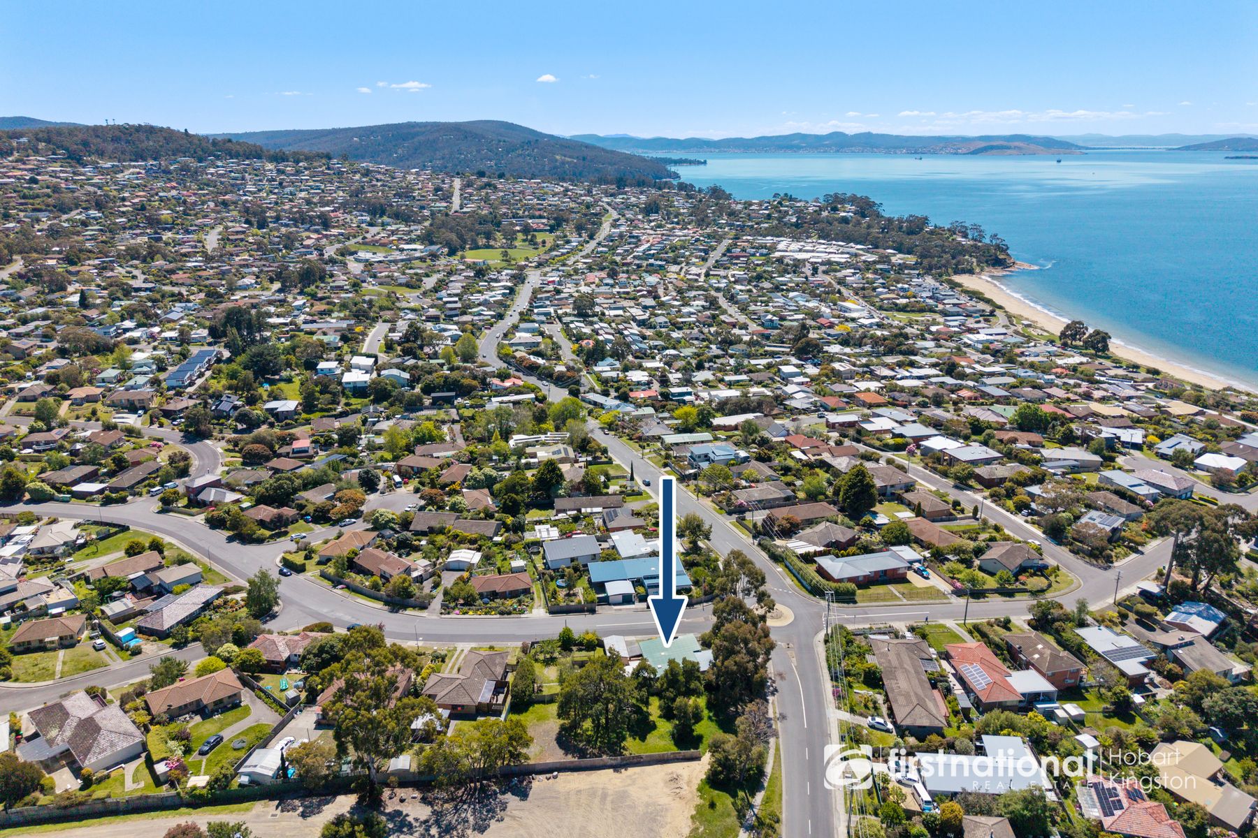 279 Roslyn Avenue, Blackmans Bay TAS 7052, Blackmans Bay - Thumbnail 2