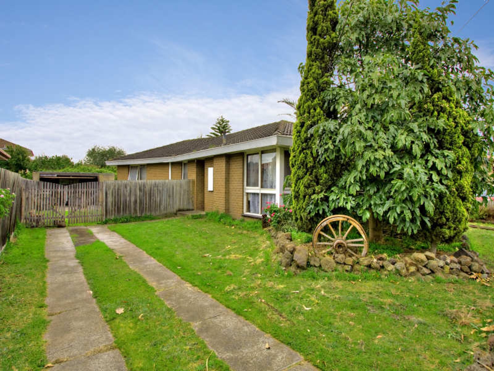 22 Bundeena Avenue, Keysborough, VIC 3173