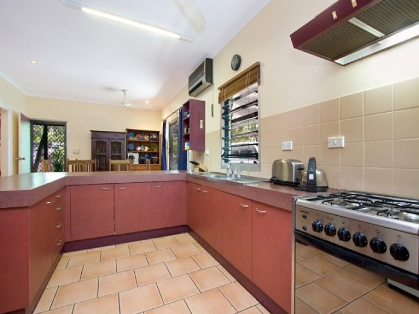 10 Annaburroo Crescent, Tiwi NT 0810, Tiwi - Thumbnail 6