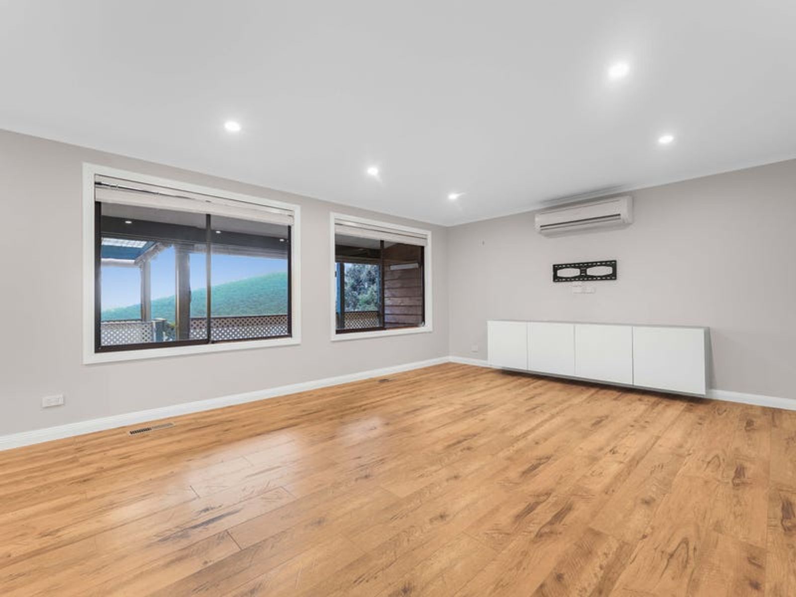 17 Jones Avenue, Upper Ferntree Gully, VIC 3156, Upper Ferntree Gully - Thumbnail 4