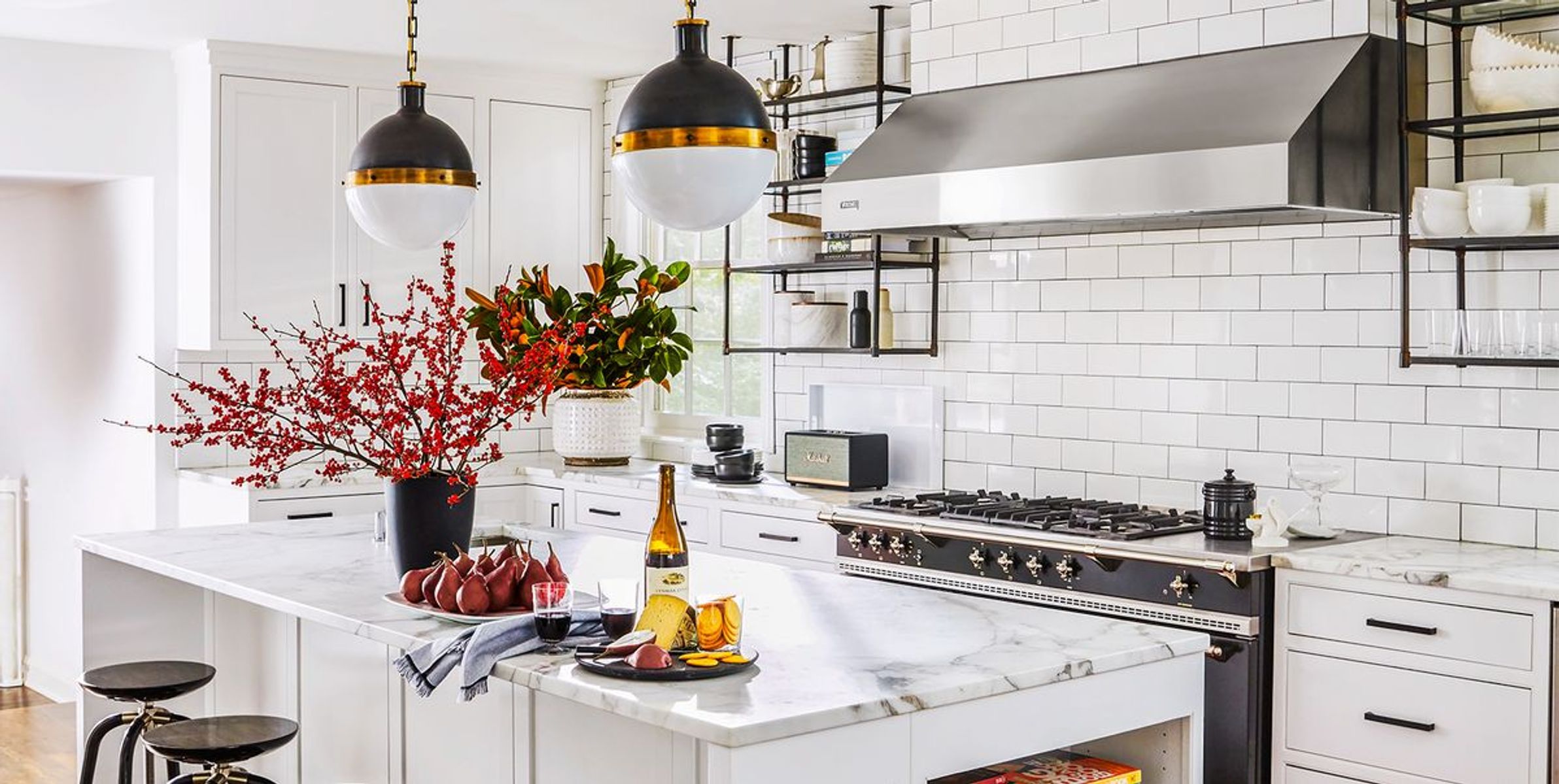 Modern White Kitchens? Tips to Clean and Maintain Your White Cabinets