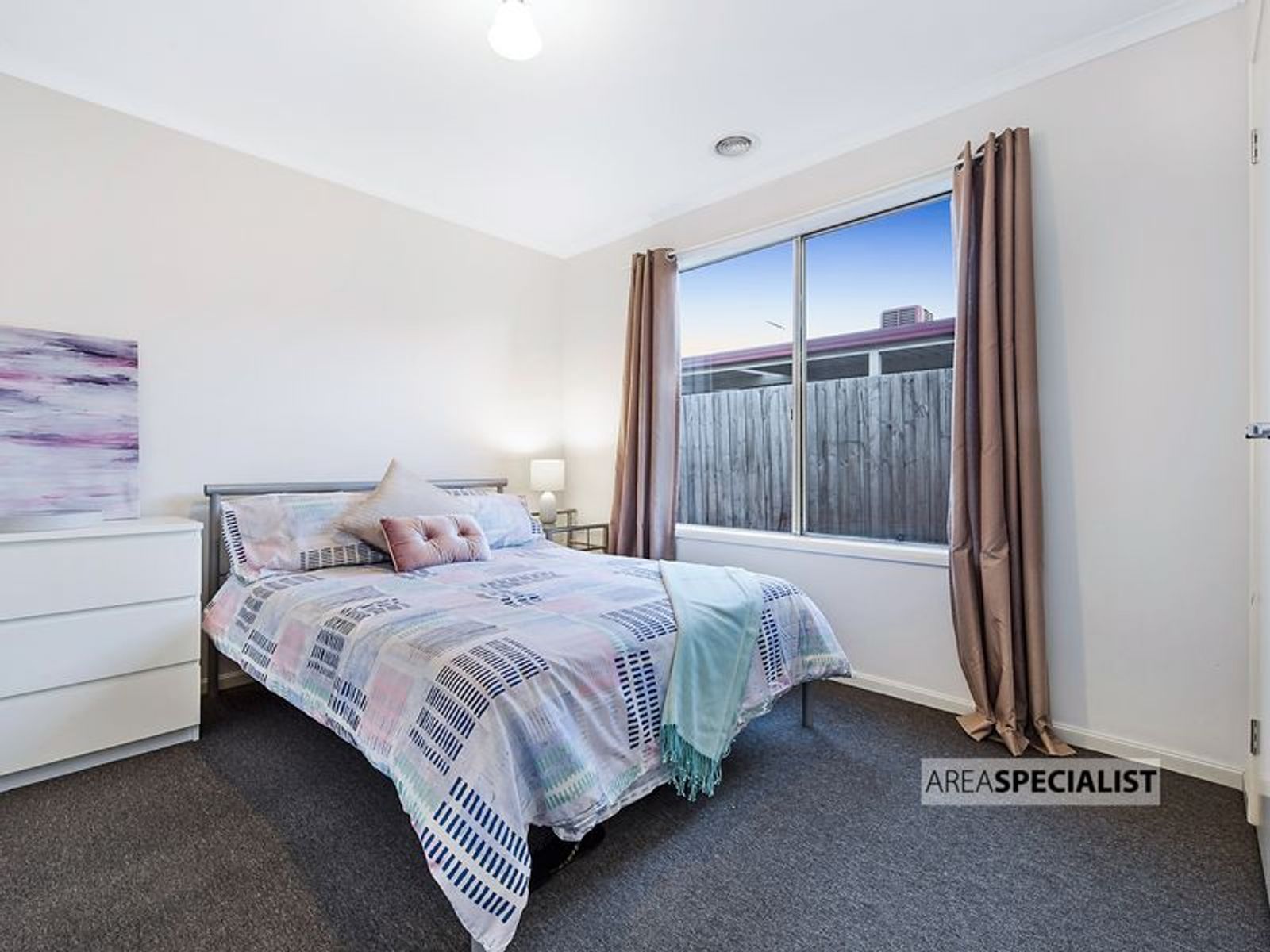 8 Nile Cresent, Cranbourne, VIC 3977, Cranbourne - Thumbnail 4