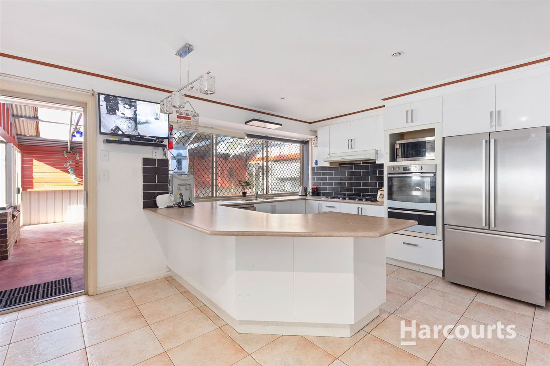 6 Brookside Court, Caroline Springs, VIC 3023, Caroline Springs - Thumbnail 4