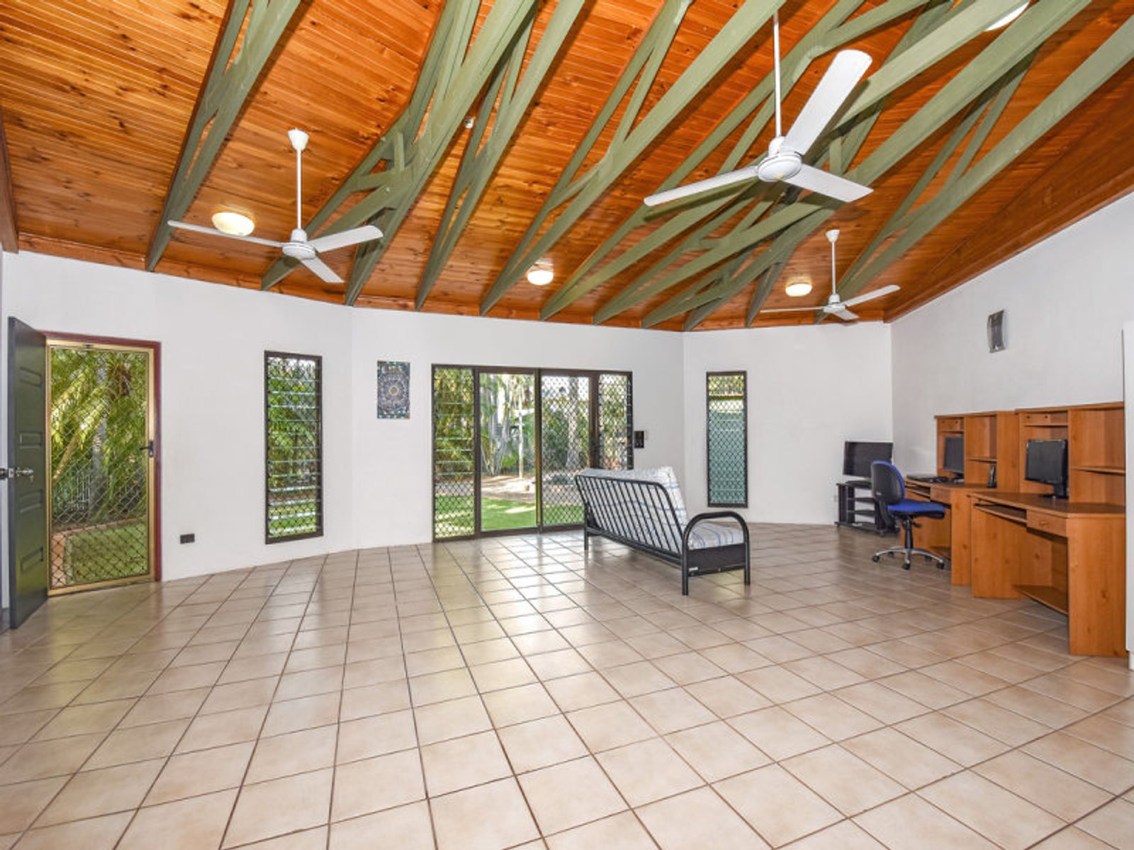 74 Castlereagh Drive, Leanyer NT 0812, Leanyer - Thumbnail 5