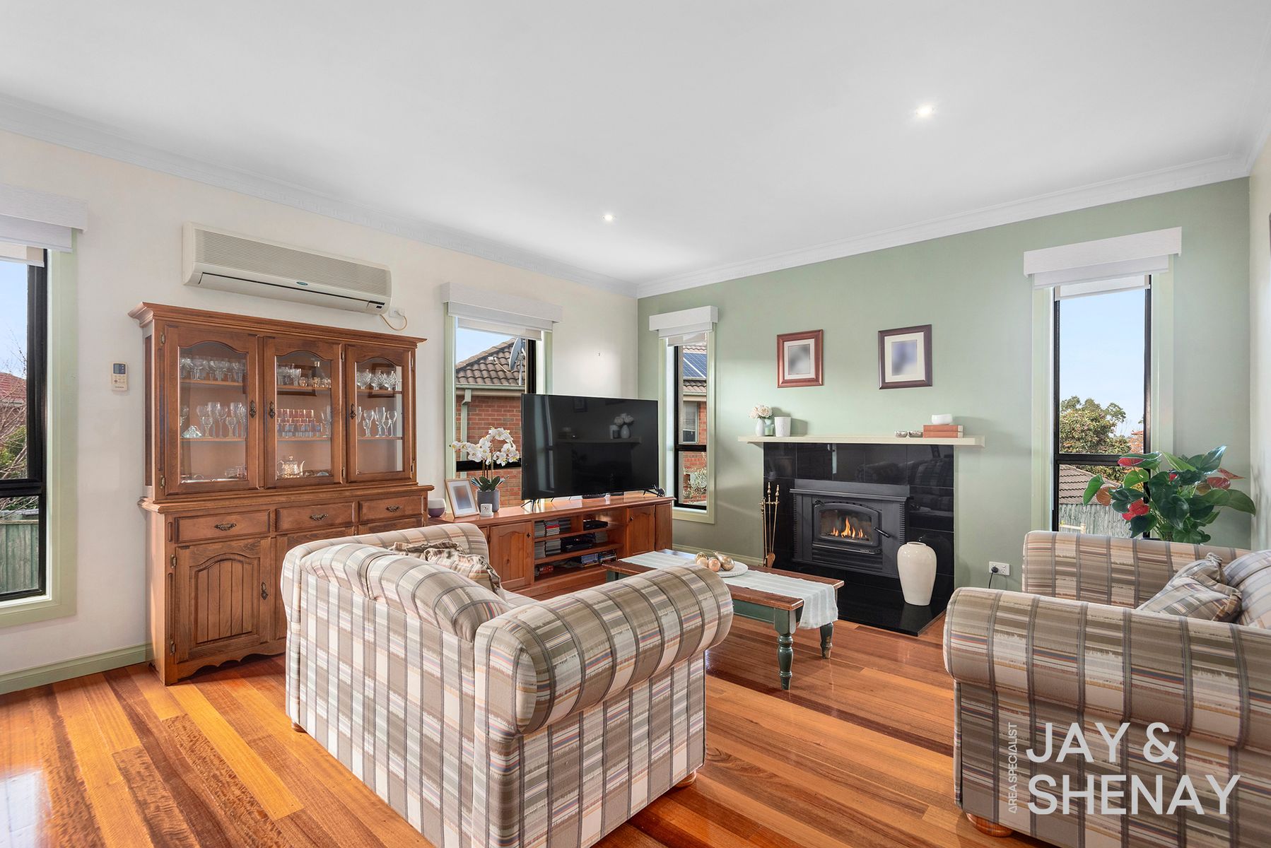 10 Renee Avenue, Endeavour Hills, Endeavour Hills - Thumbnail 4