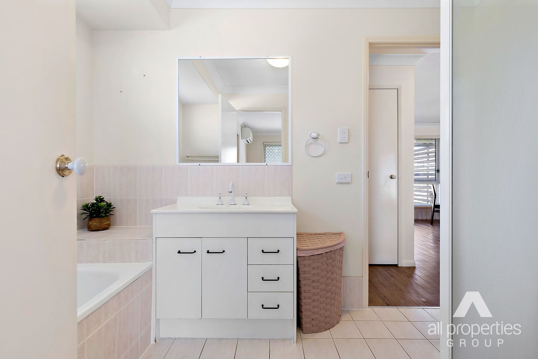 2 Dalvena Street, Marsden QLD 4132, Marsden - Thumbnail 8