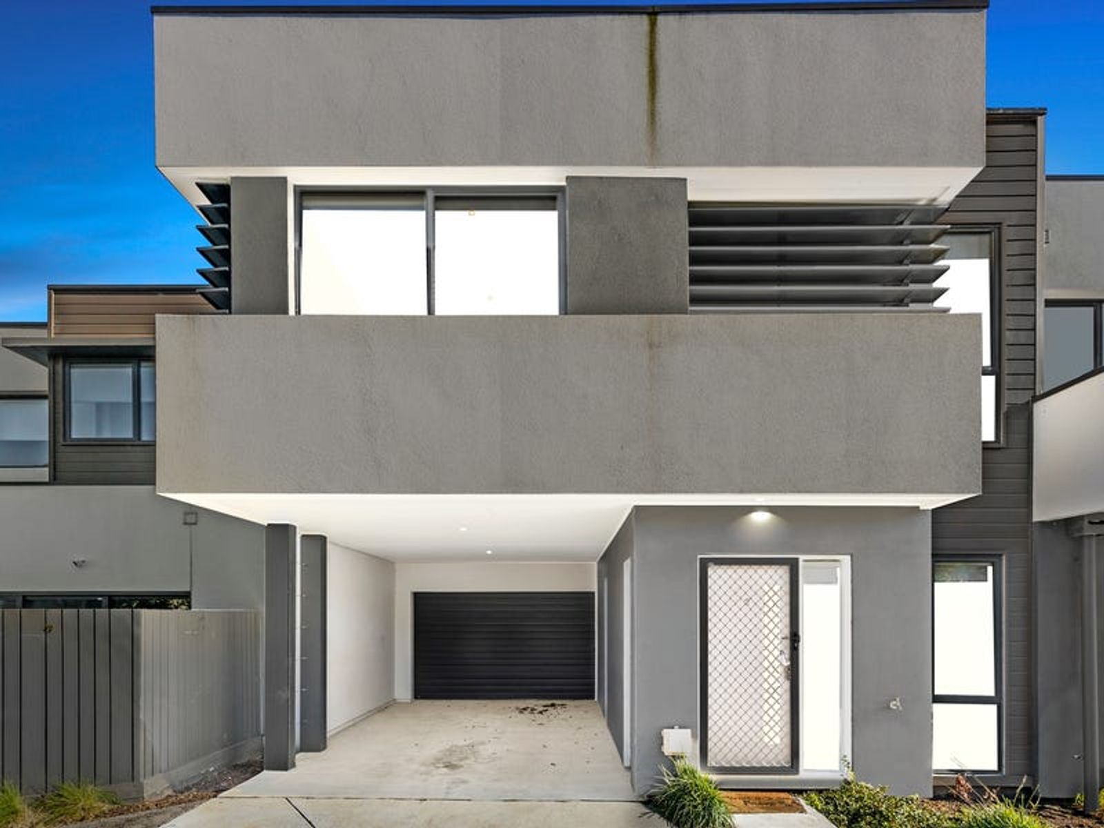 2/8 Hillview Avenue, Rowville, VIC 3178, Rowville - Thumbnail 2