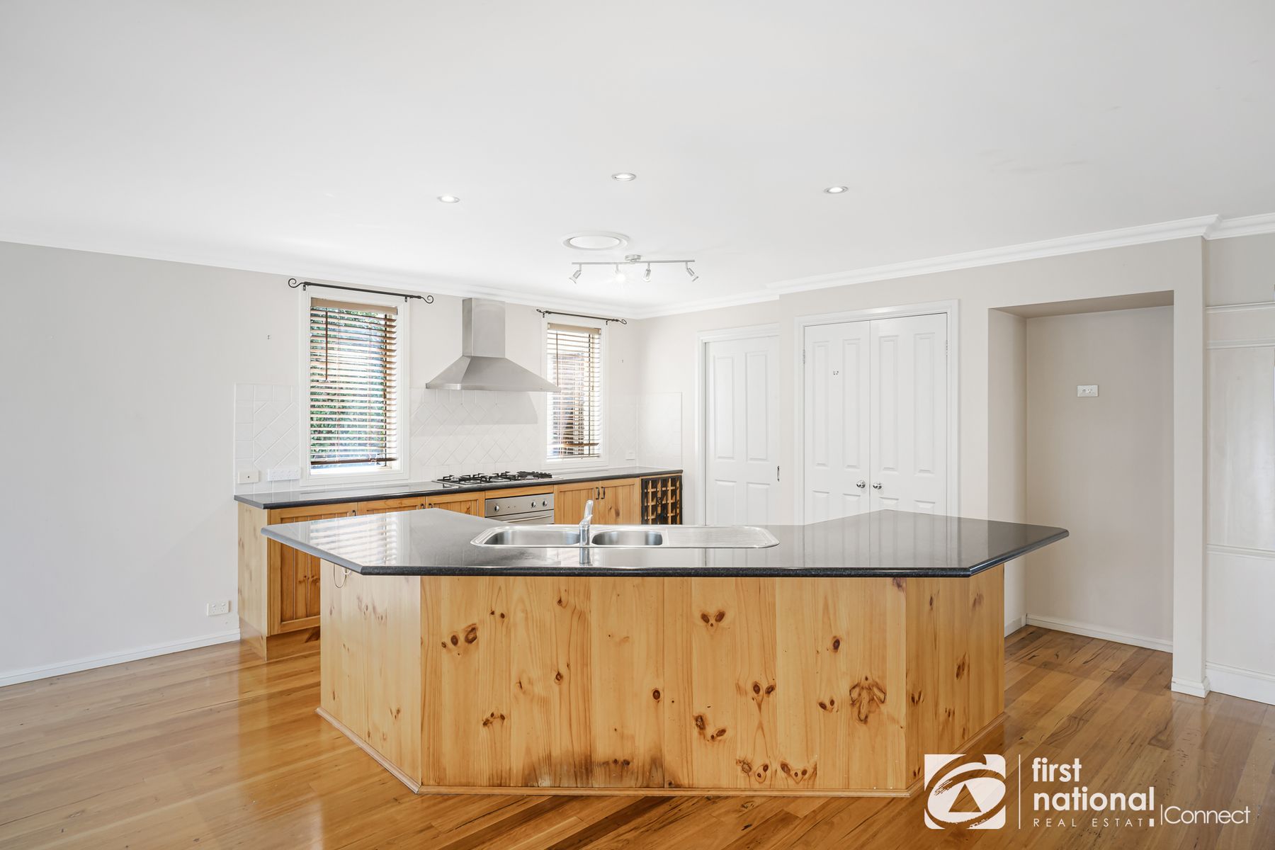 24 Harvard Circuit, Rouse Hill NSW 2155, Rouse Hill - Thumbnail 2