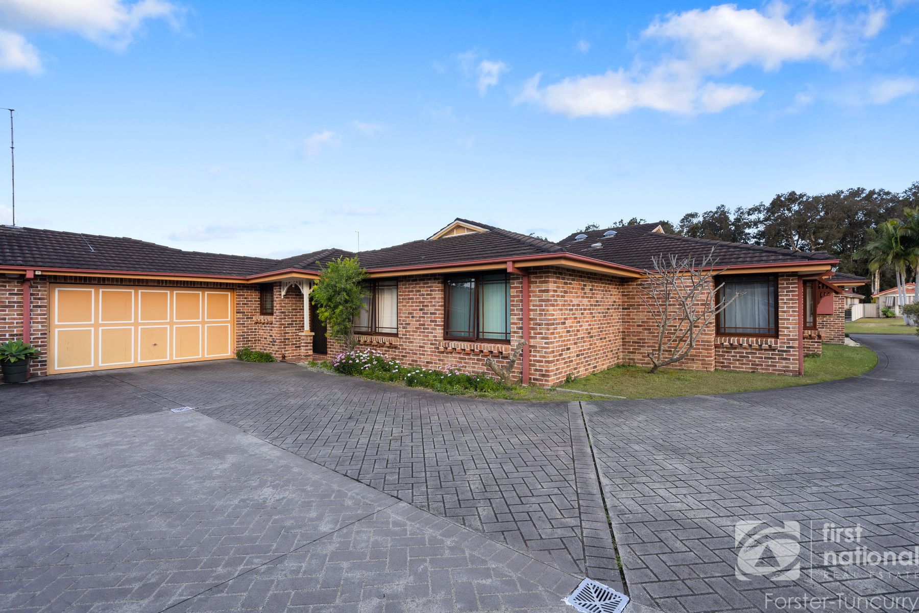 2/4 Wallamba Close, Tuncurry NSW 2428, Tuncurry - Thumbnail 2