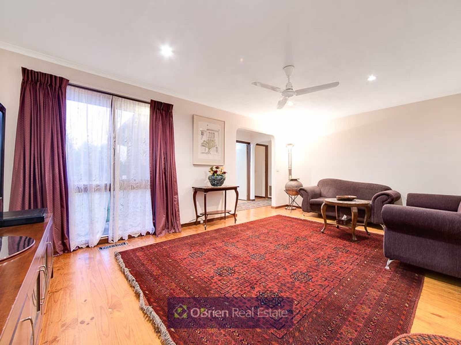 6 Lomond Court, Endeavour Hills, VIC 3802, Endeavour Hills - Thumbnail 2