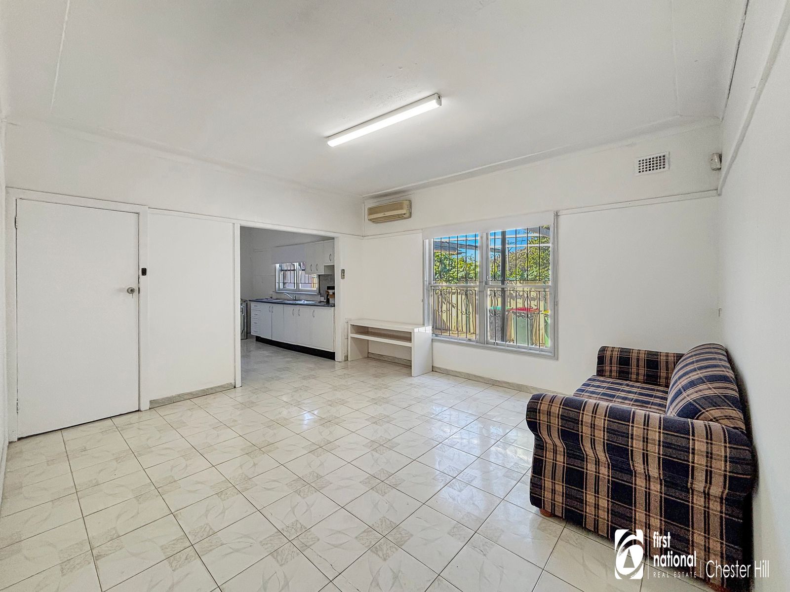 950 WOODVILLE ROAD, Villawood NSW 2163, Villawood - Thumbnail 3