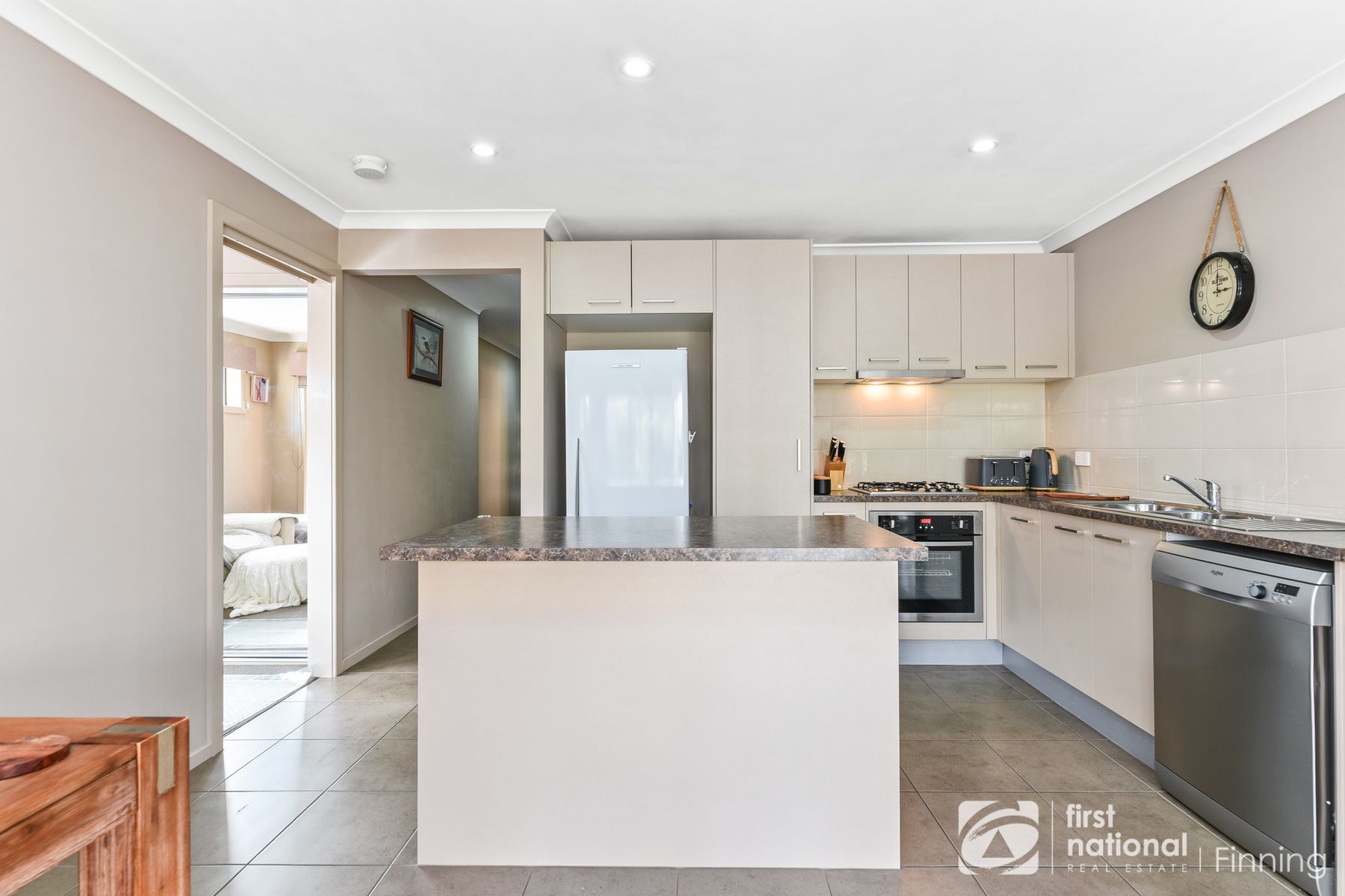 6 Townsend Avenue, Clyde VIC 3978, Clyde - Thumbnail 5