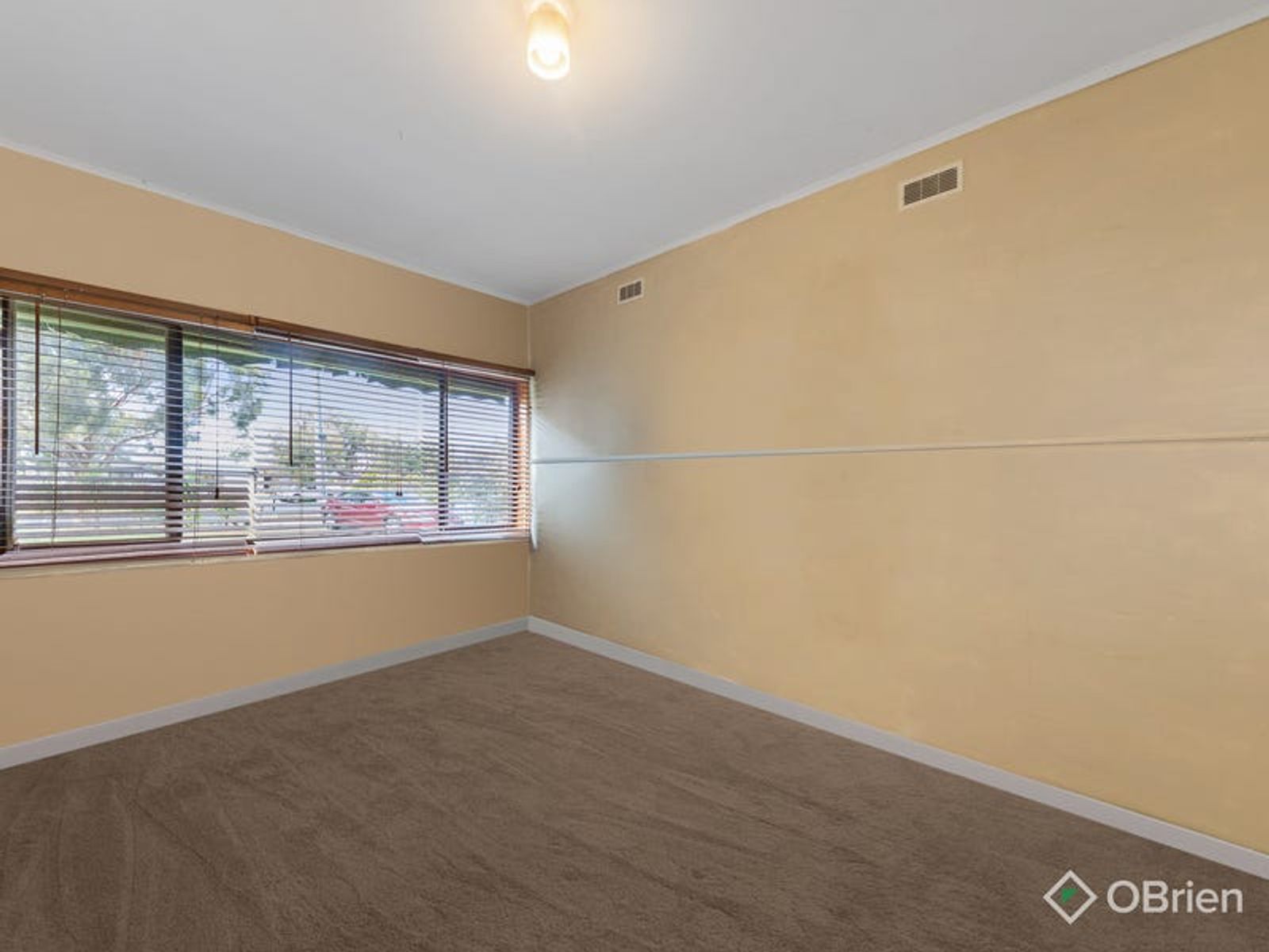 8 Alexandra Avenue, Koo Wee Rup, VIC 3981, Koo Wee Rup - Thumbnail 6