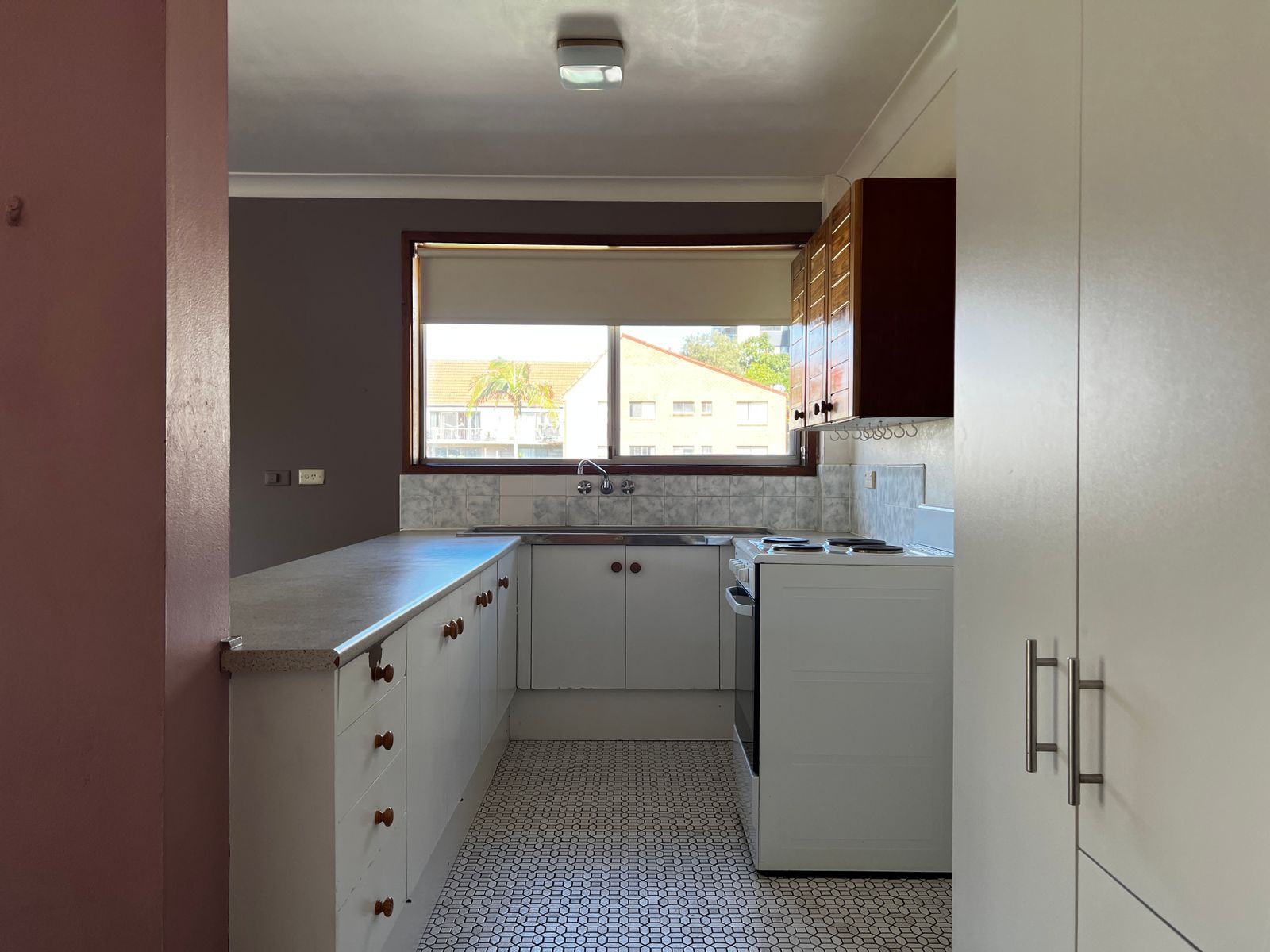 4/18 Weemala Street, Chevron Island QLD 4217, Chevron Island - Thumbnail 3