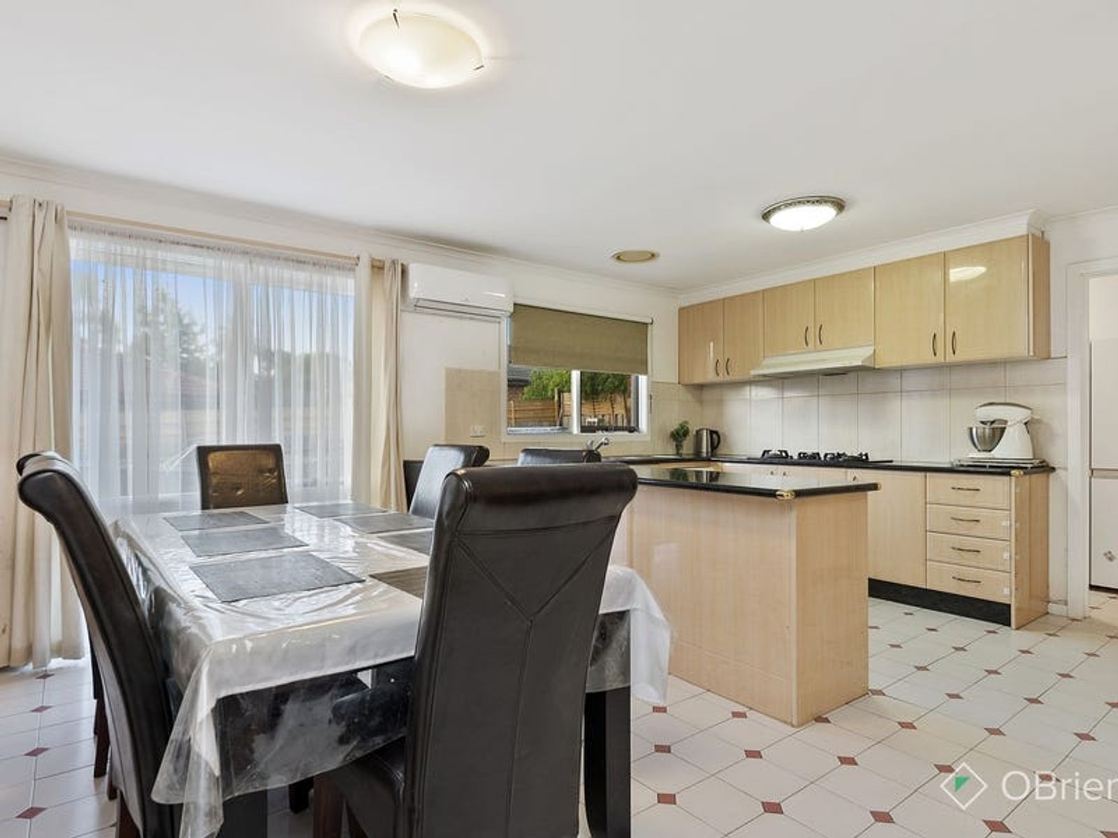 1 Plumpton Court, Endeavour Hills, VIC 3802, Endeavour Hills - Thumbnail 4