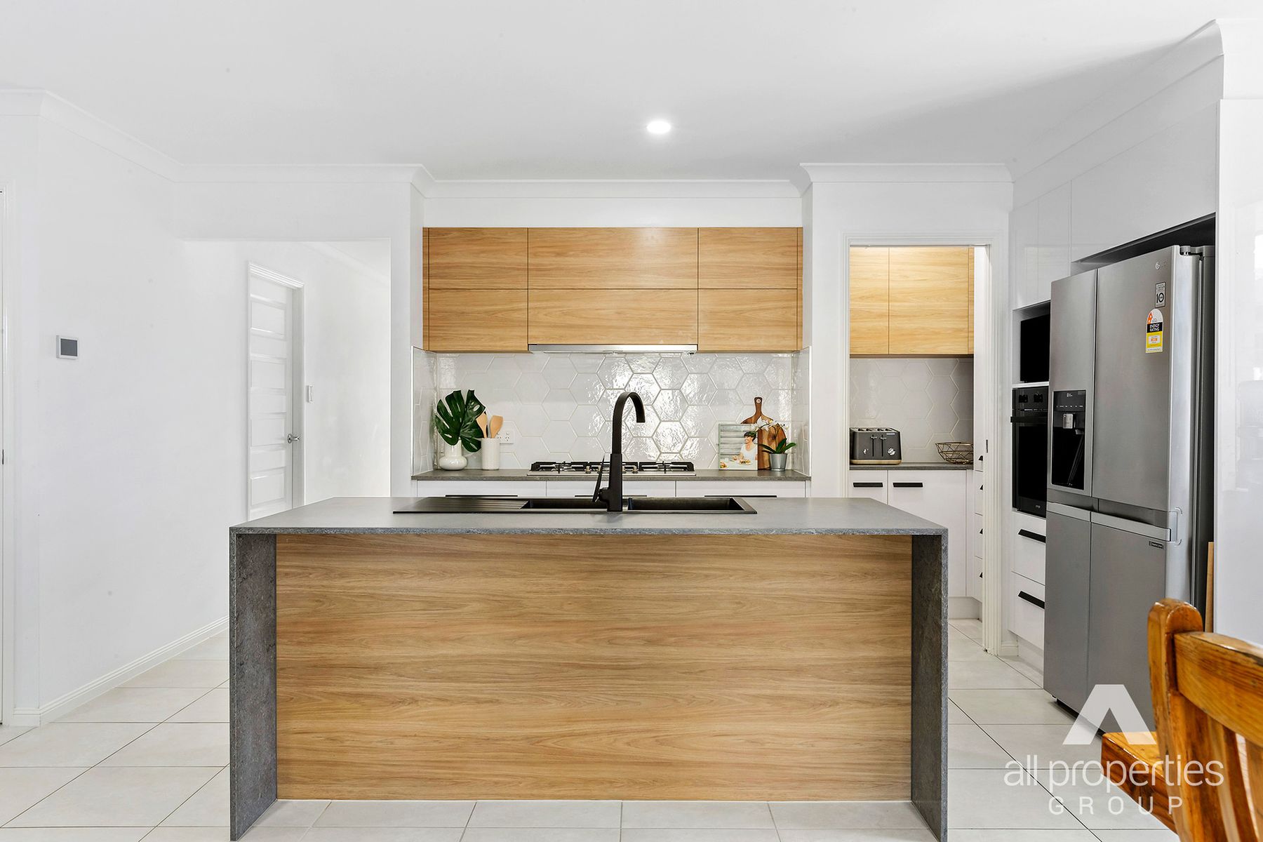 44 Mount Huntley Street, Park Ridge, QLD 4125, Park Ridge - Thumbnail 3