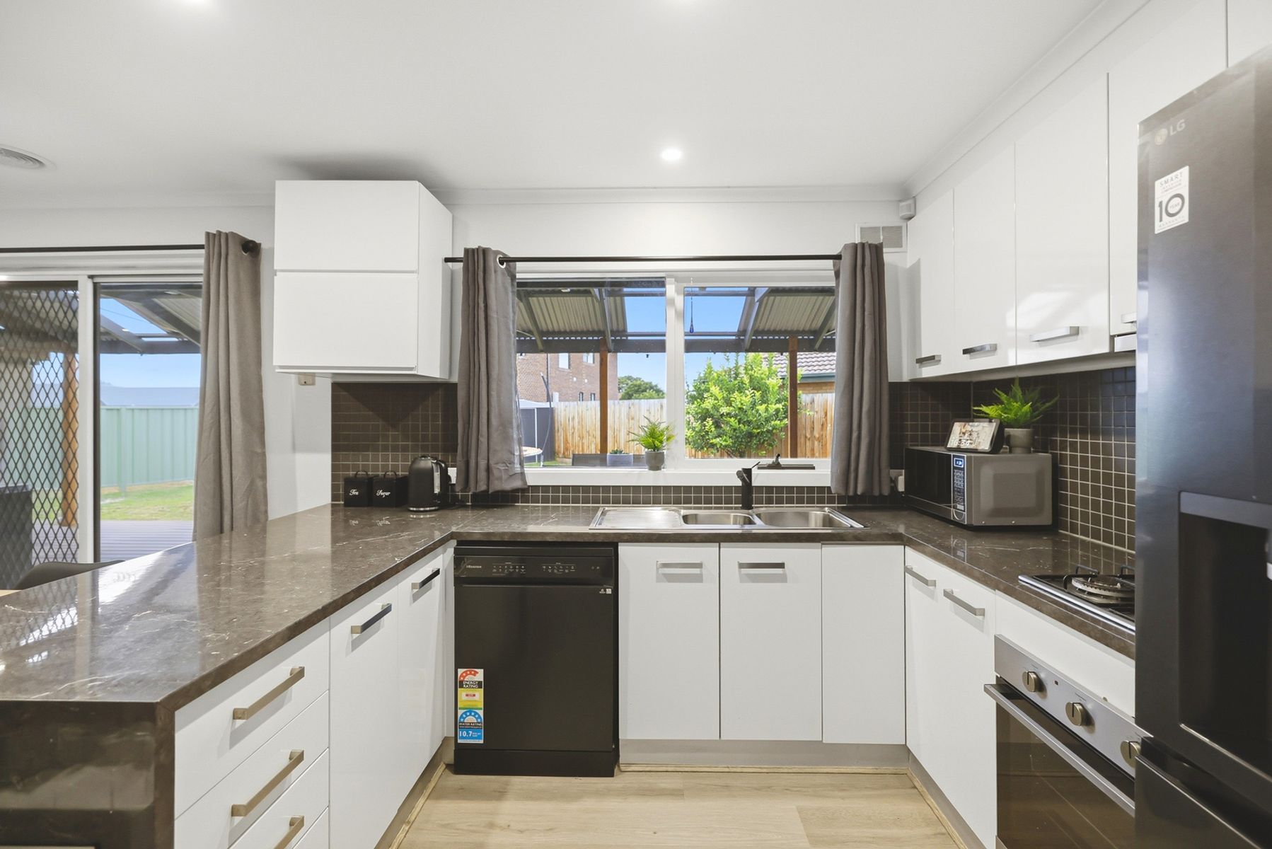 10 Leila Court, Bacchus Marsh VIC 3340, Bacchus Marsh - Thumbnail 2