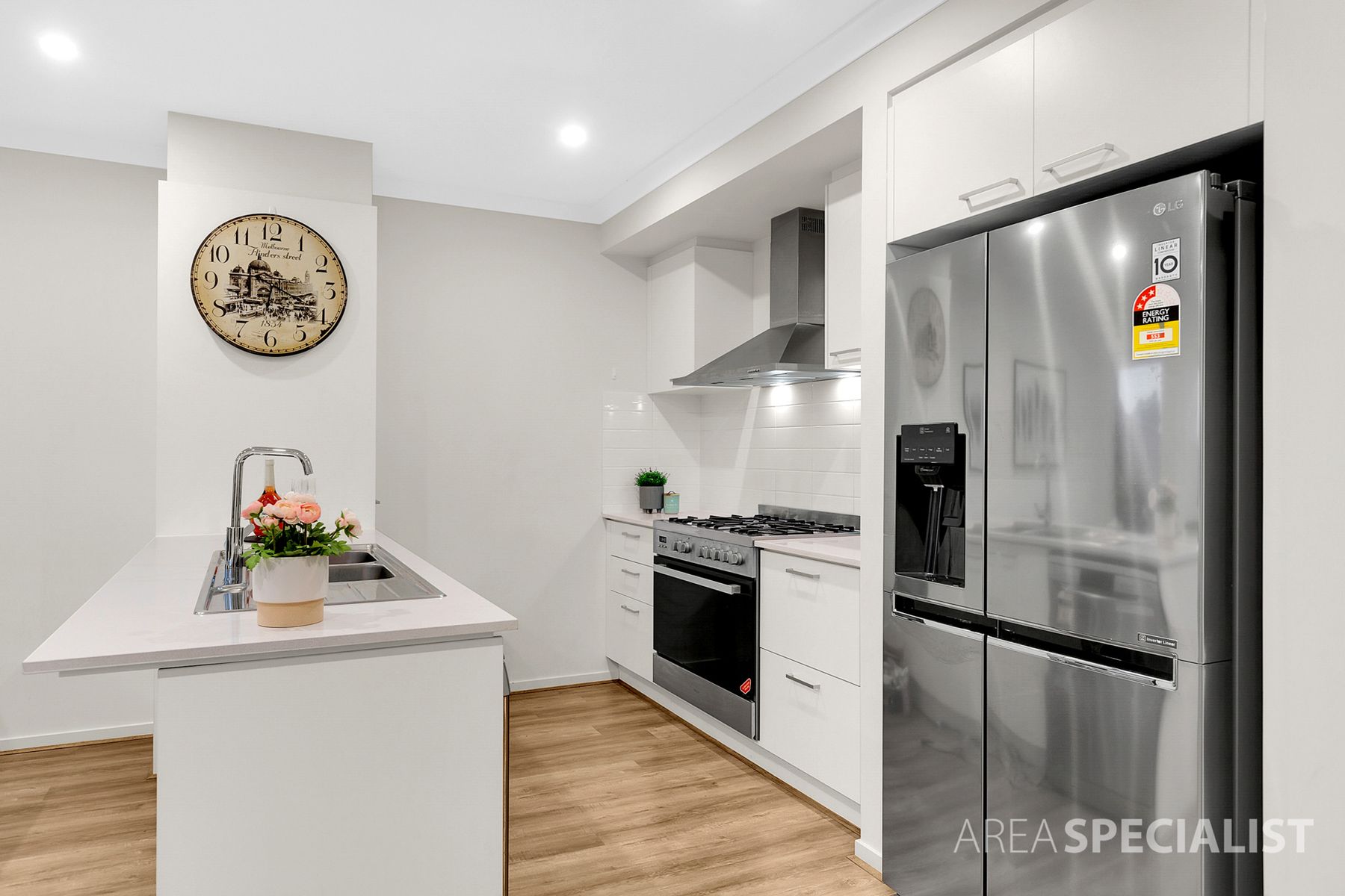 32 Garrard Crescent, Clyde, VIC 3978, Clyde - Thumbnail 3