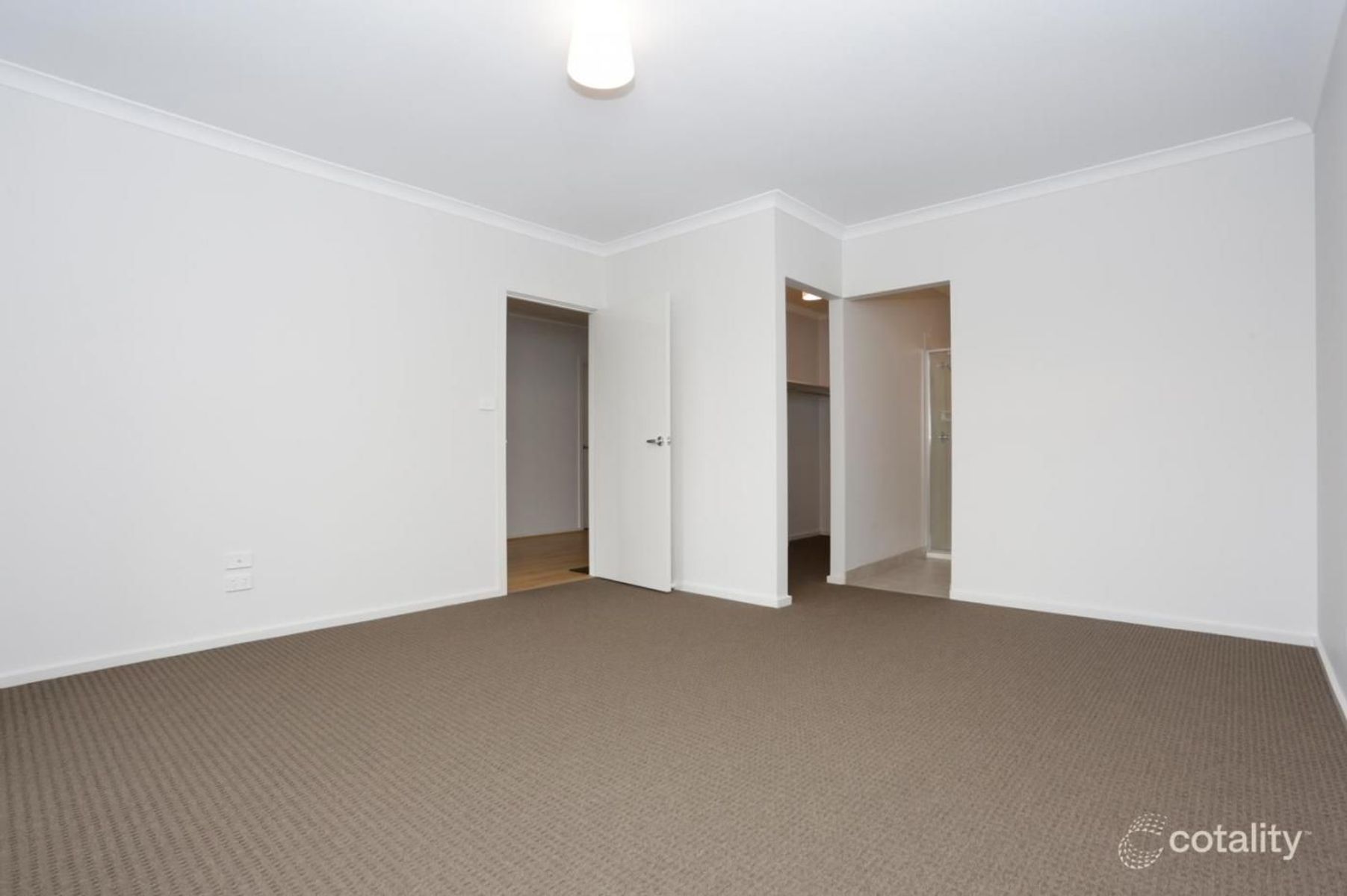 18 Rodlarni Crescent, Berwick VIC 3806, Berwick - Thumbnail 2