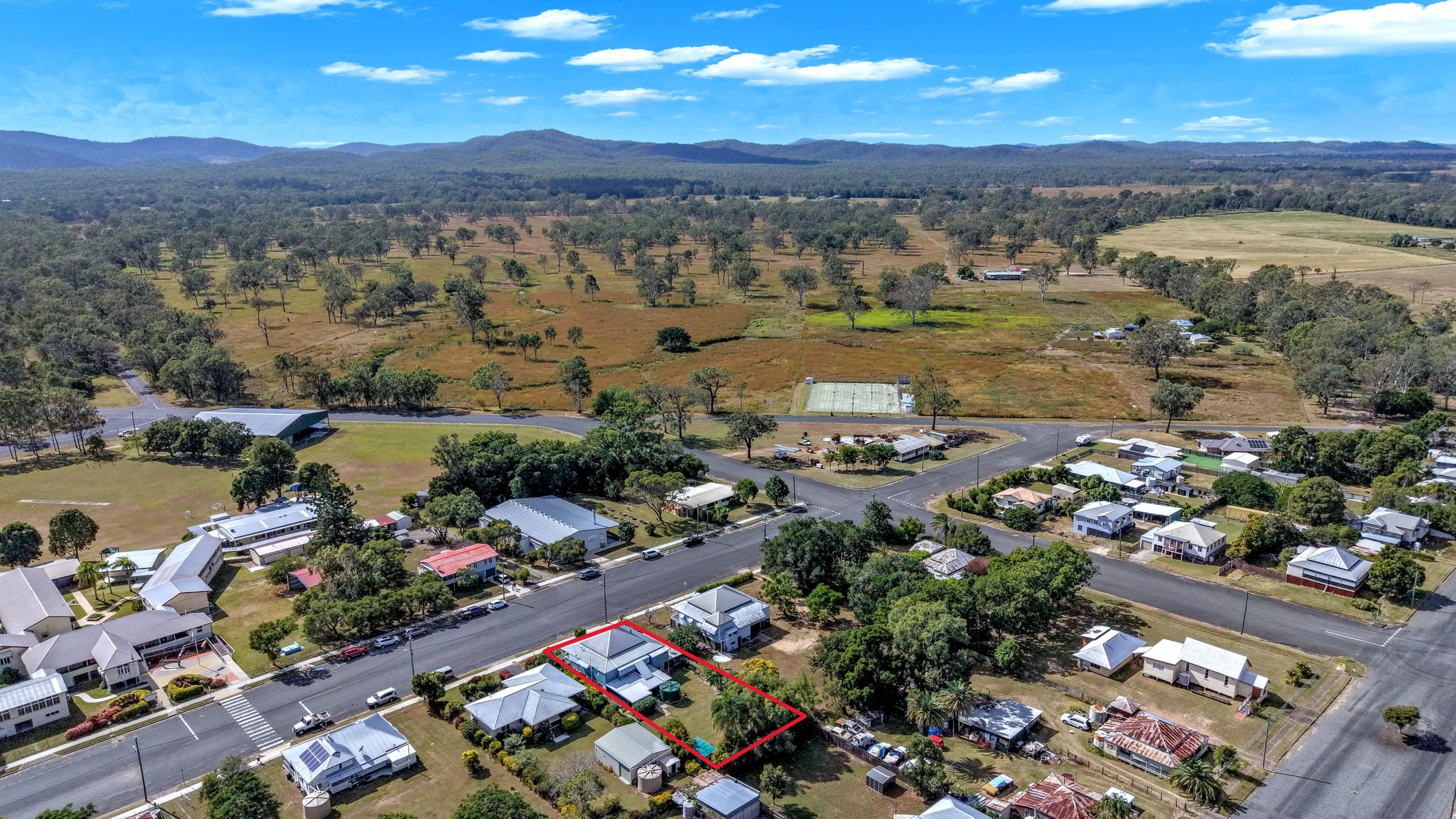4 FREDERICK STREET, Biggenden QLD 4621, Biggenden - Image 1