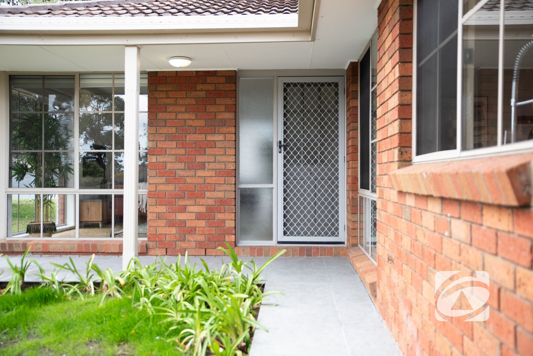 1/42 Strathavan Drive, Berwick VIC 3806, Berwick - Thumbnail 2
