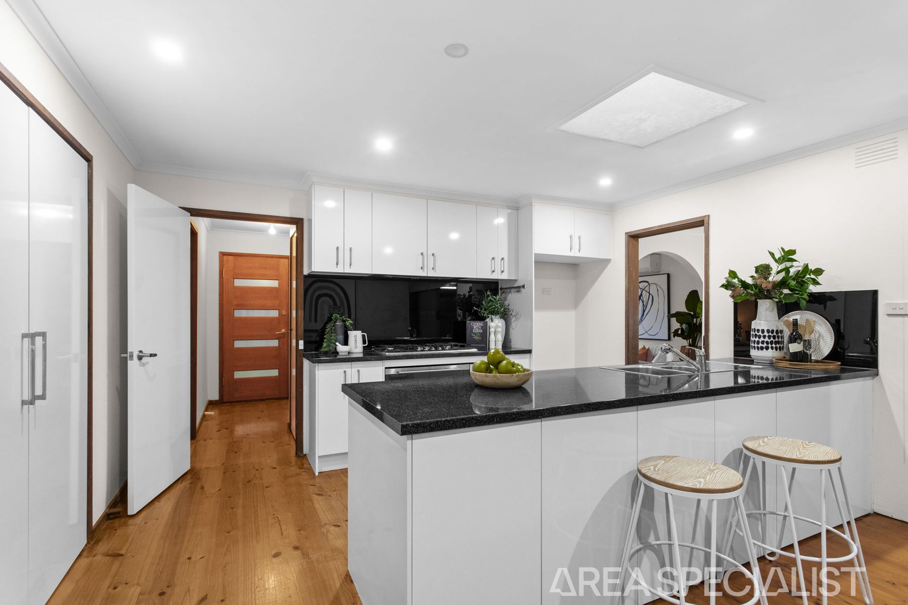 4 Russett Court, Frankston, Frankston - Thumbnail 3