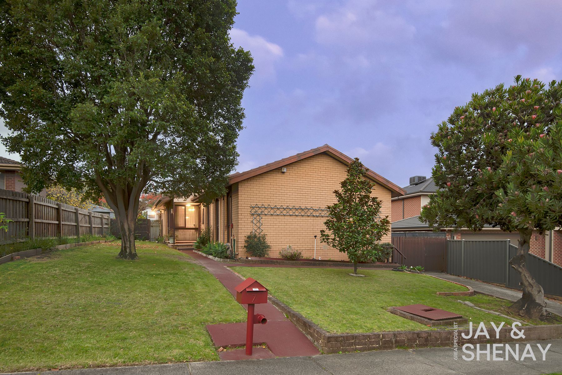 7 Amalfi Drive, Endeavour Hills VIC 3802, Endeavour Hills - Thumbnail 5