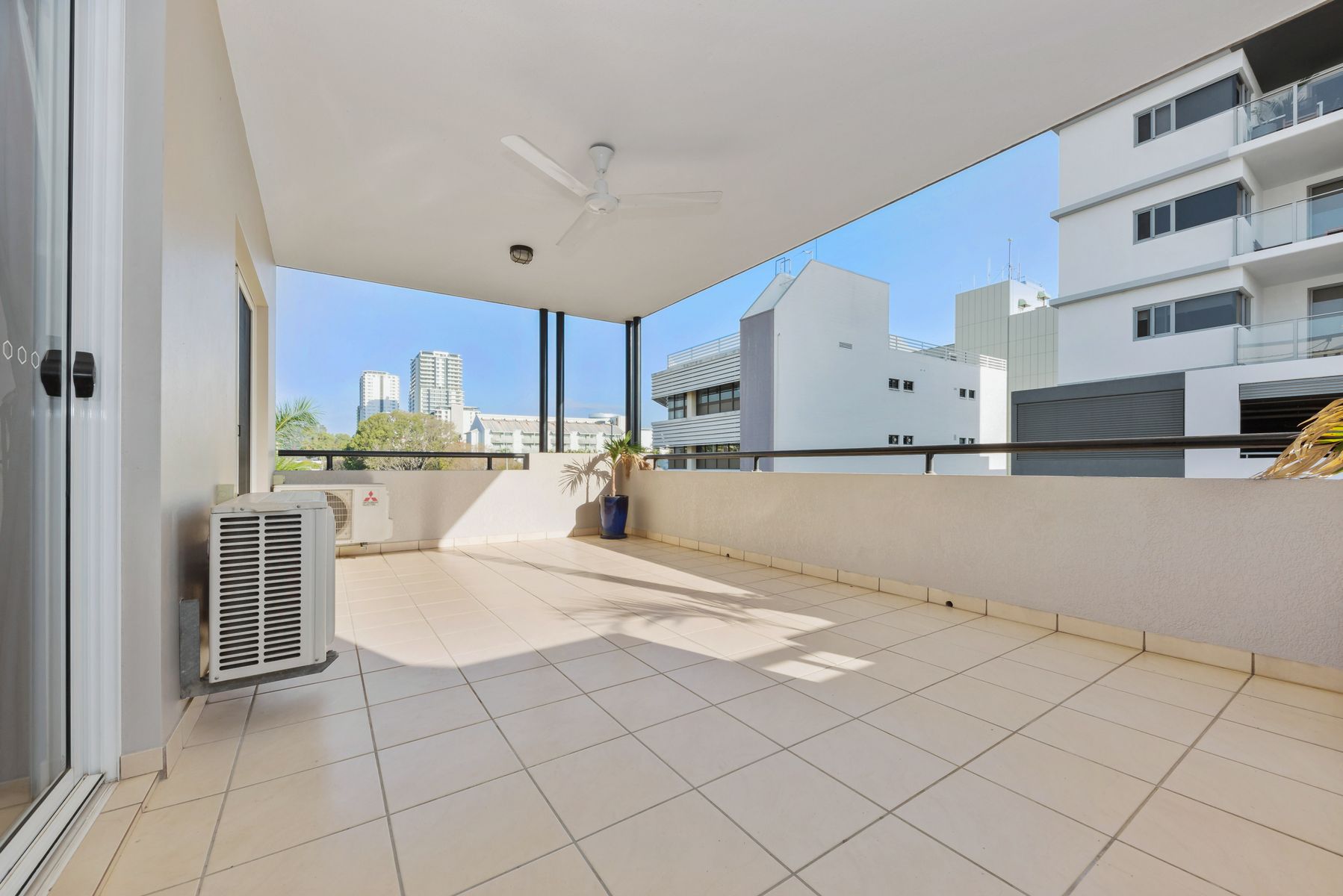 12/80 Woods Street, Darwin City NT 0800, Darwin City - Thumbnail 2
