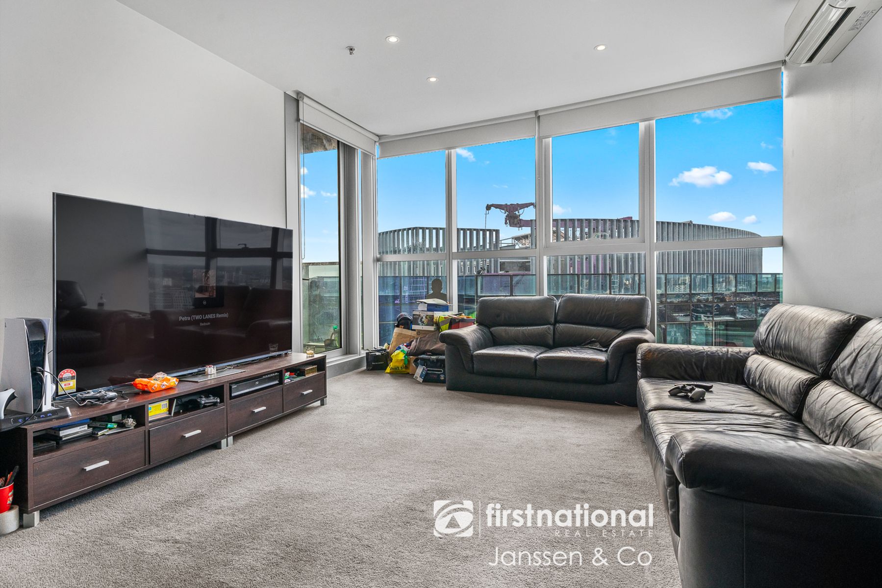 2809/231-245 Harbour Esplanade, Docklands VIC 3008, Docklands - Thumbnail 3