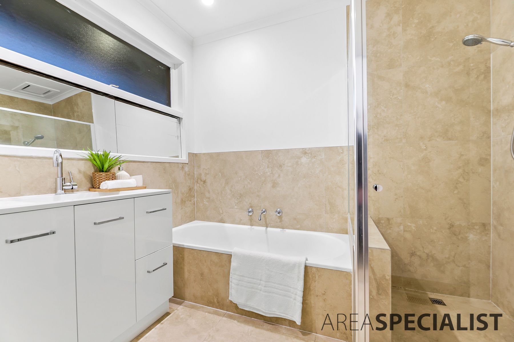 8A Averne Street, Cranbourne, VIC 3977, Cranbourne - Thumbnail 5