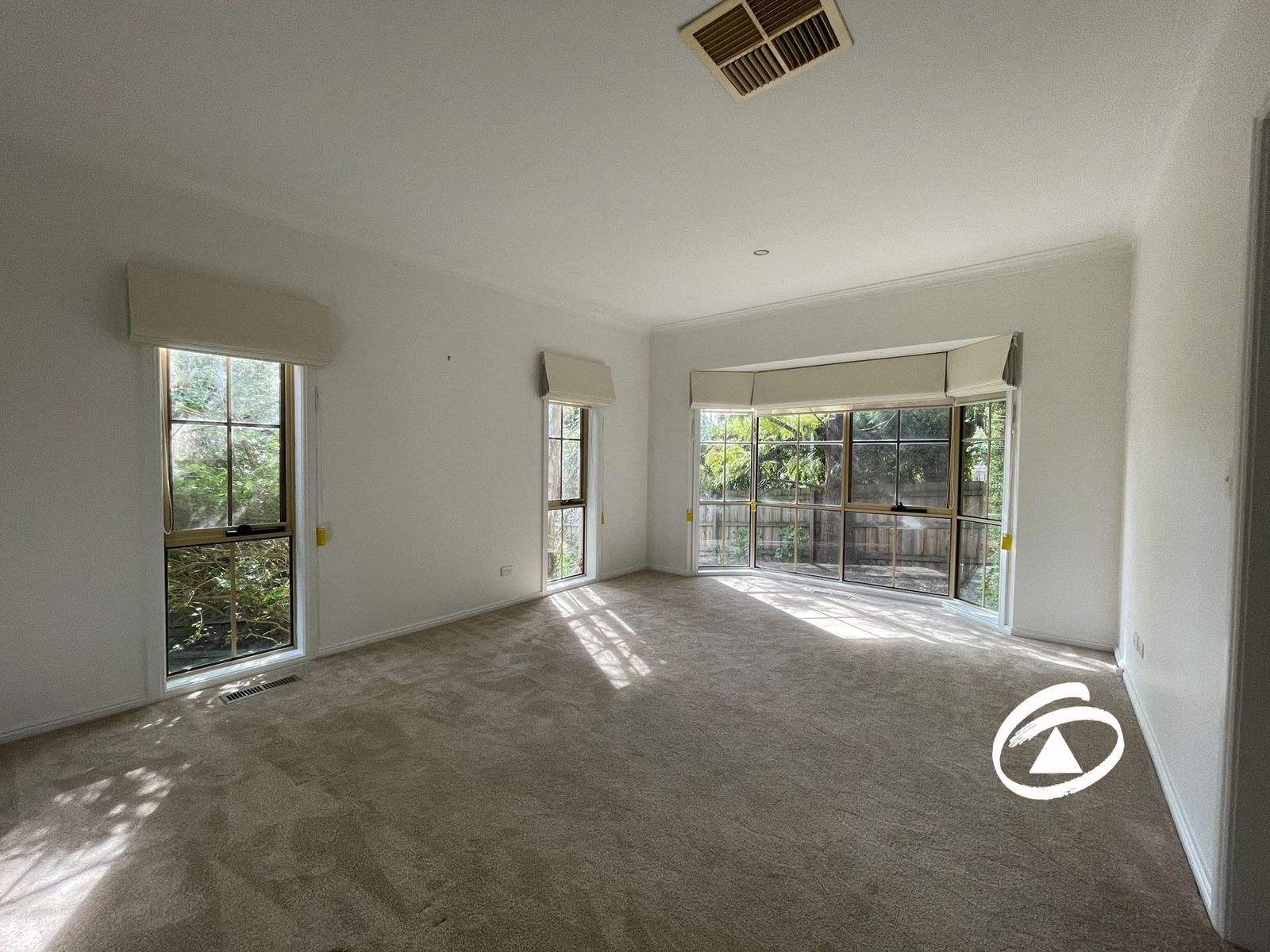 1/16 Paula Crescent, Doncaster East VIC 3109, Doncaster East - Thumbnail 2