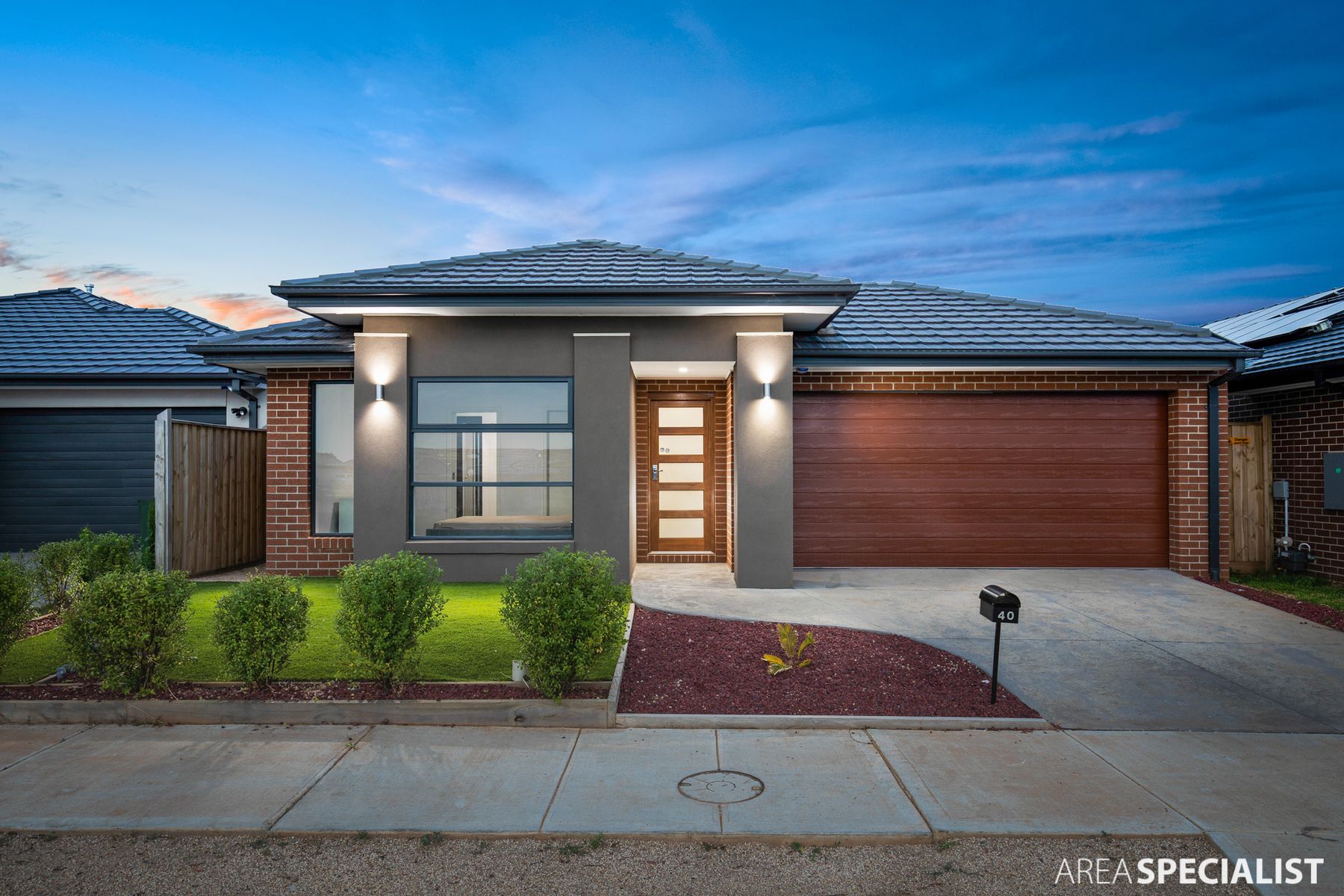 40 Tiverton Terrace, Werribee, VIC 3030, Werribee - Thumbnail 2