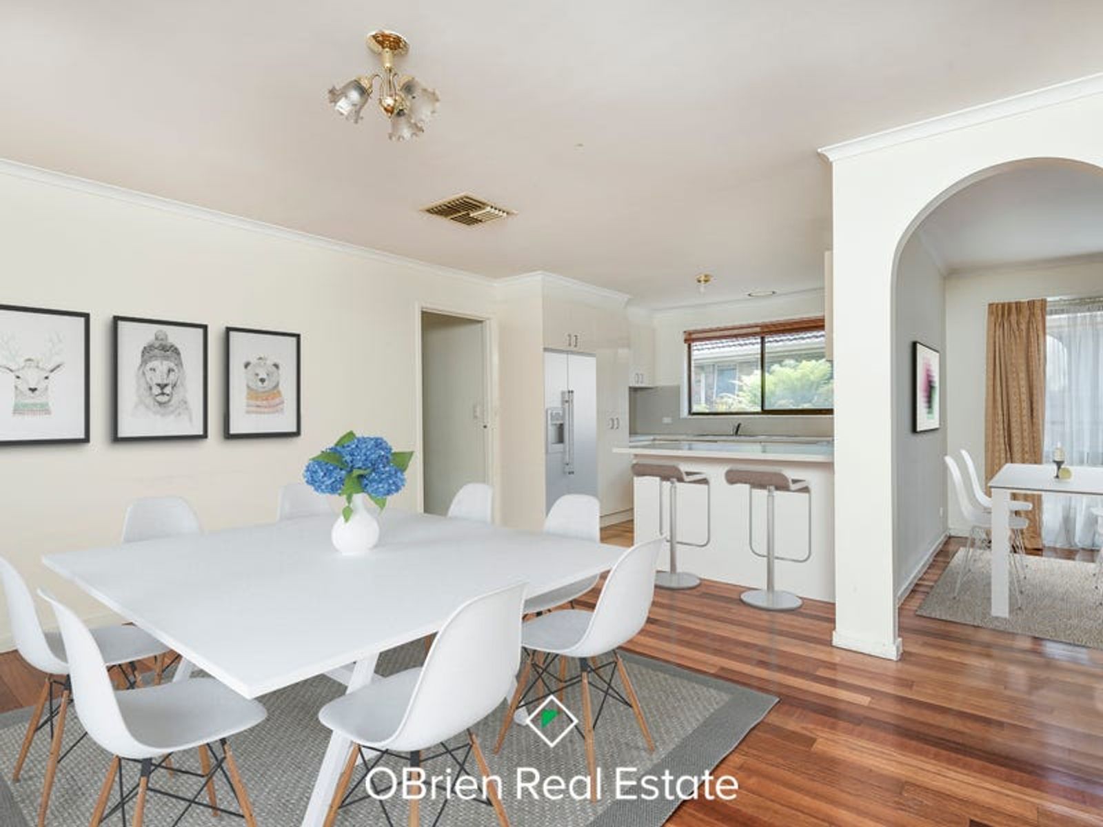 15 Showjump Crescent, Endeavour Hills, VIC 3802, Endeavour Hills - Thumbnail 3