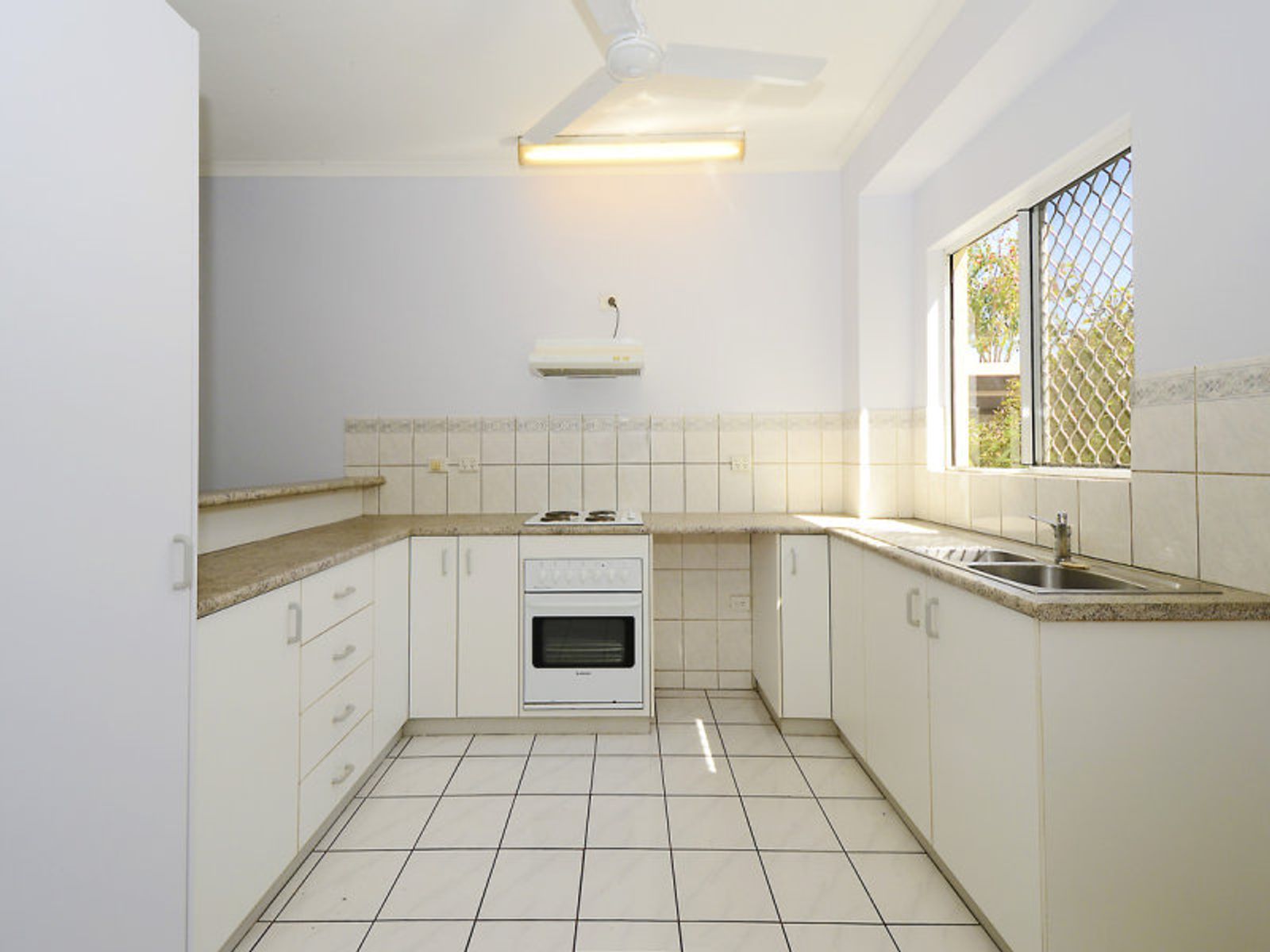 1/19 Mannikan Court, Bakewell NT 0832, Bakewell - Thumbnail 2