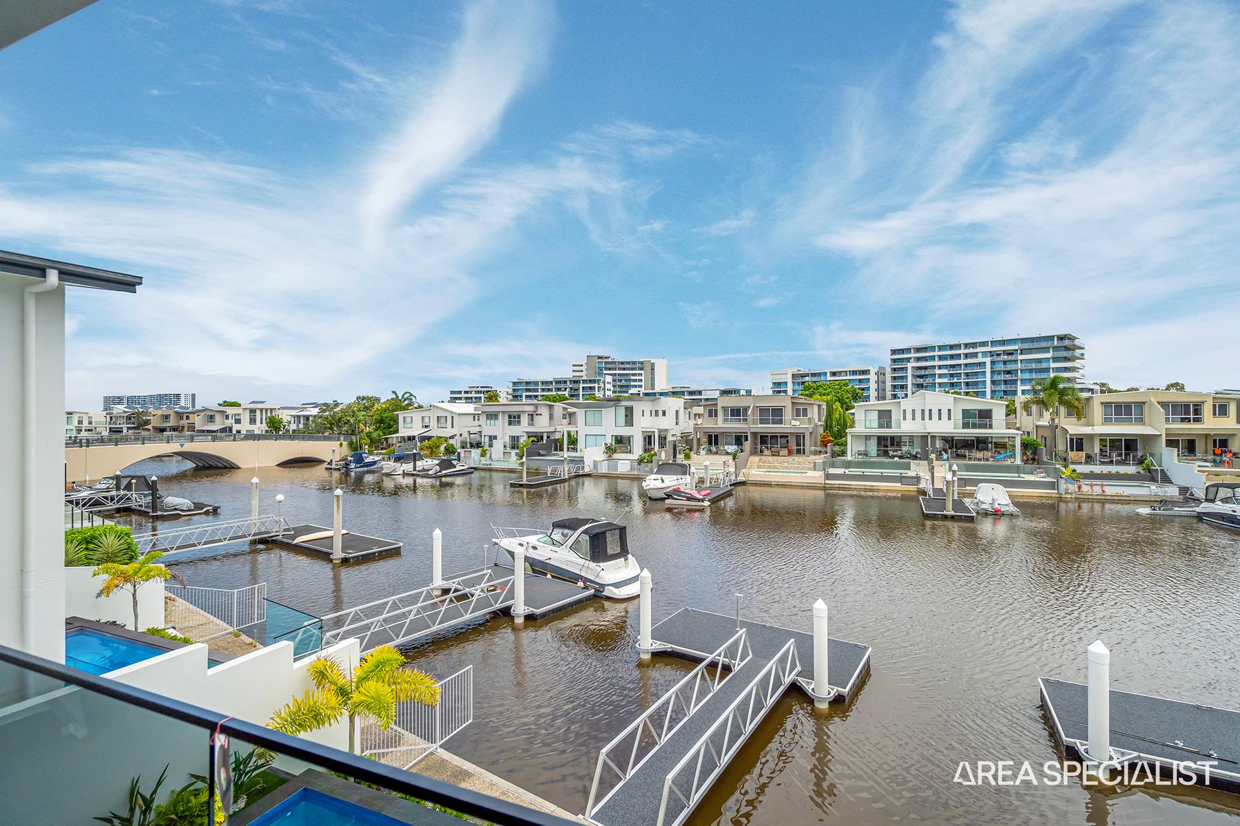 2 8 Middle Quay Dr, Biggera Waters QLD 4216, Alessia Tang(11)