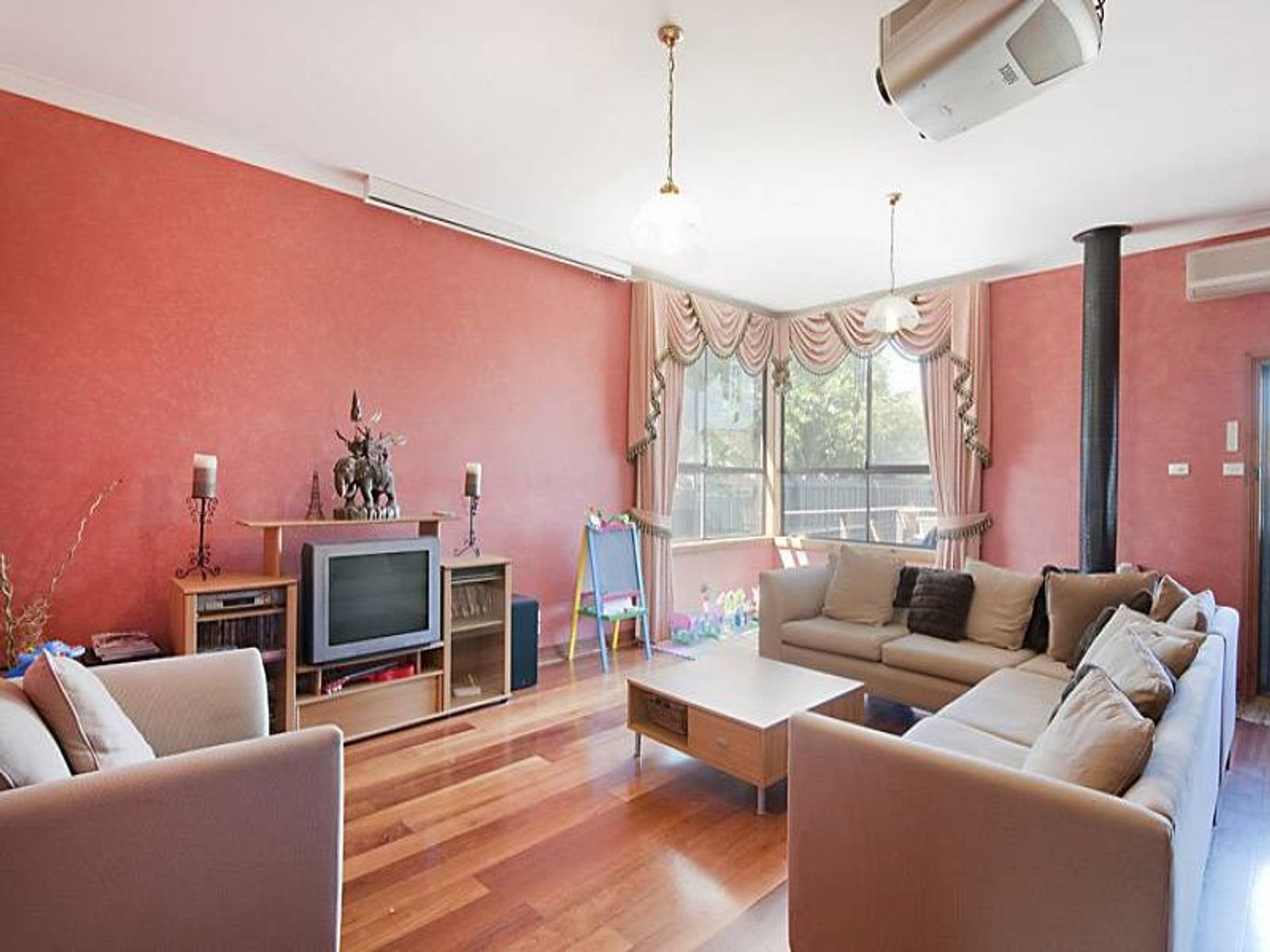 40 Walhalla Street, Pascoe Vale South - Thumbnail 2