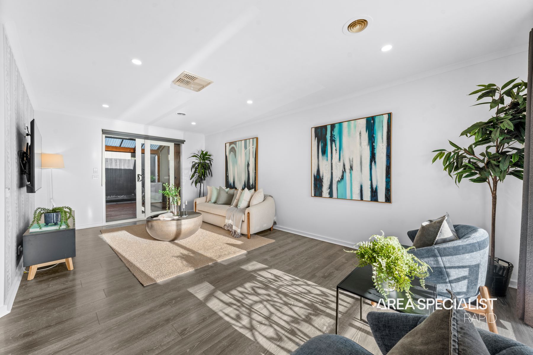 8 Porto Court, Cranbourne North, VIC 3977, Cranbourne North - Thumbnail 4